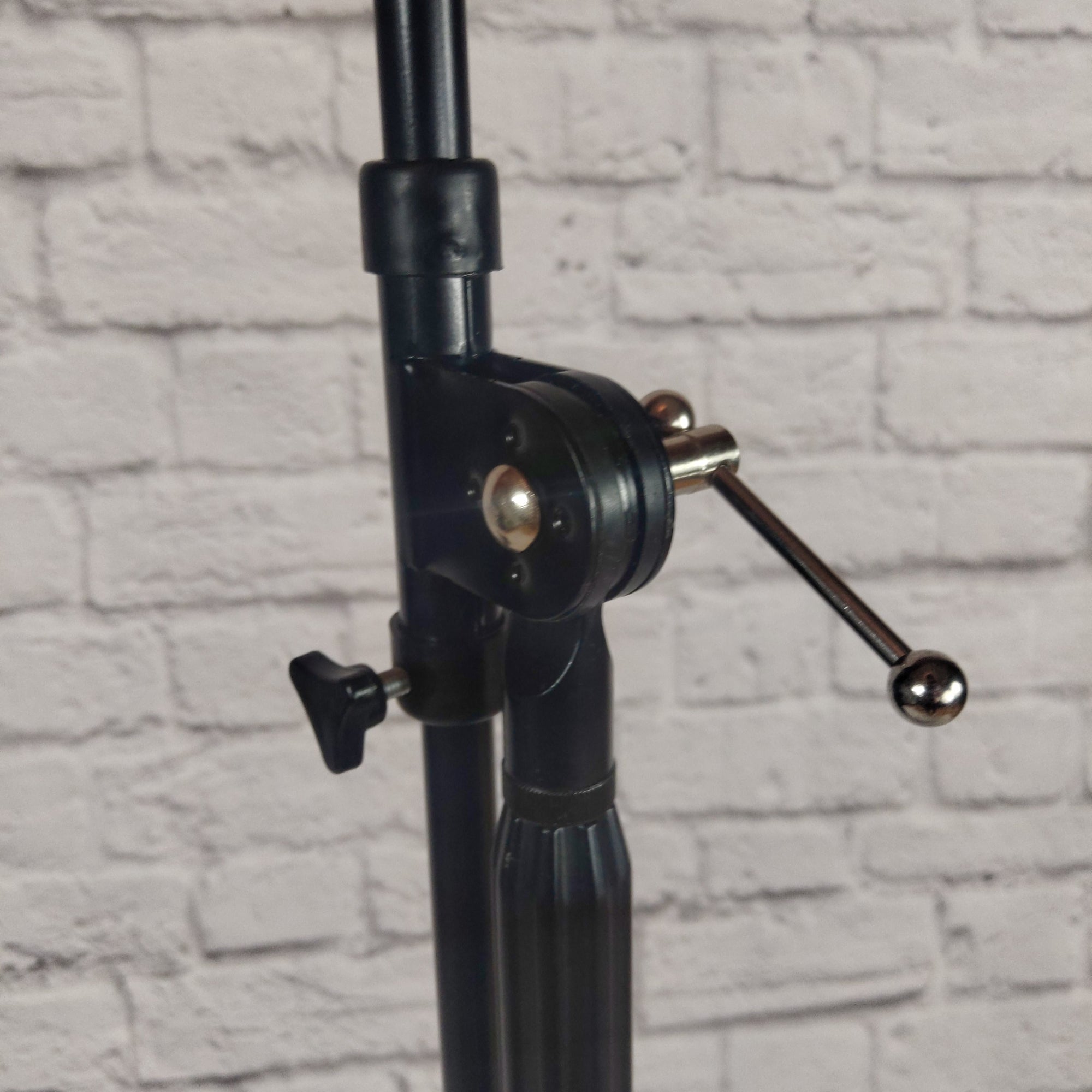 On Stage Stands Tri-Pod Straight Mic Stand