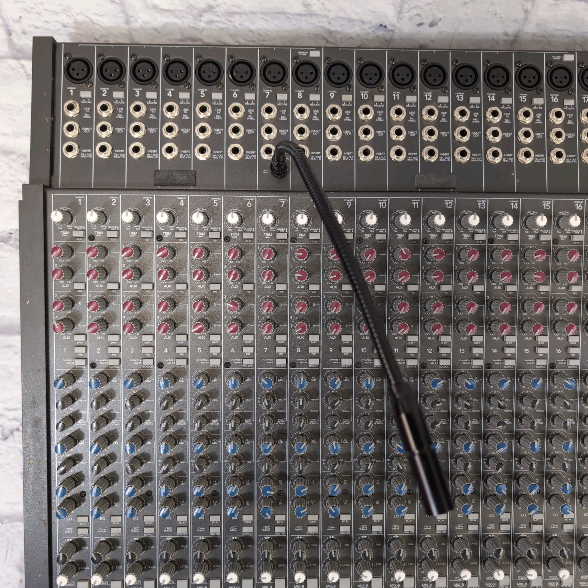 Mackie 24.8 Mixer 24 Channel Mixing Console