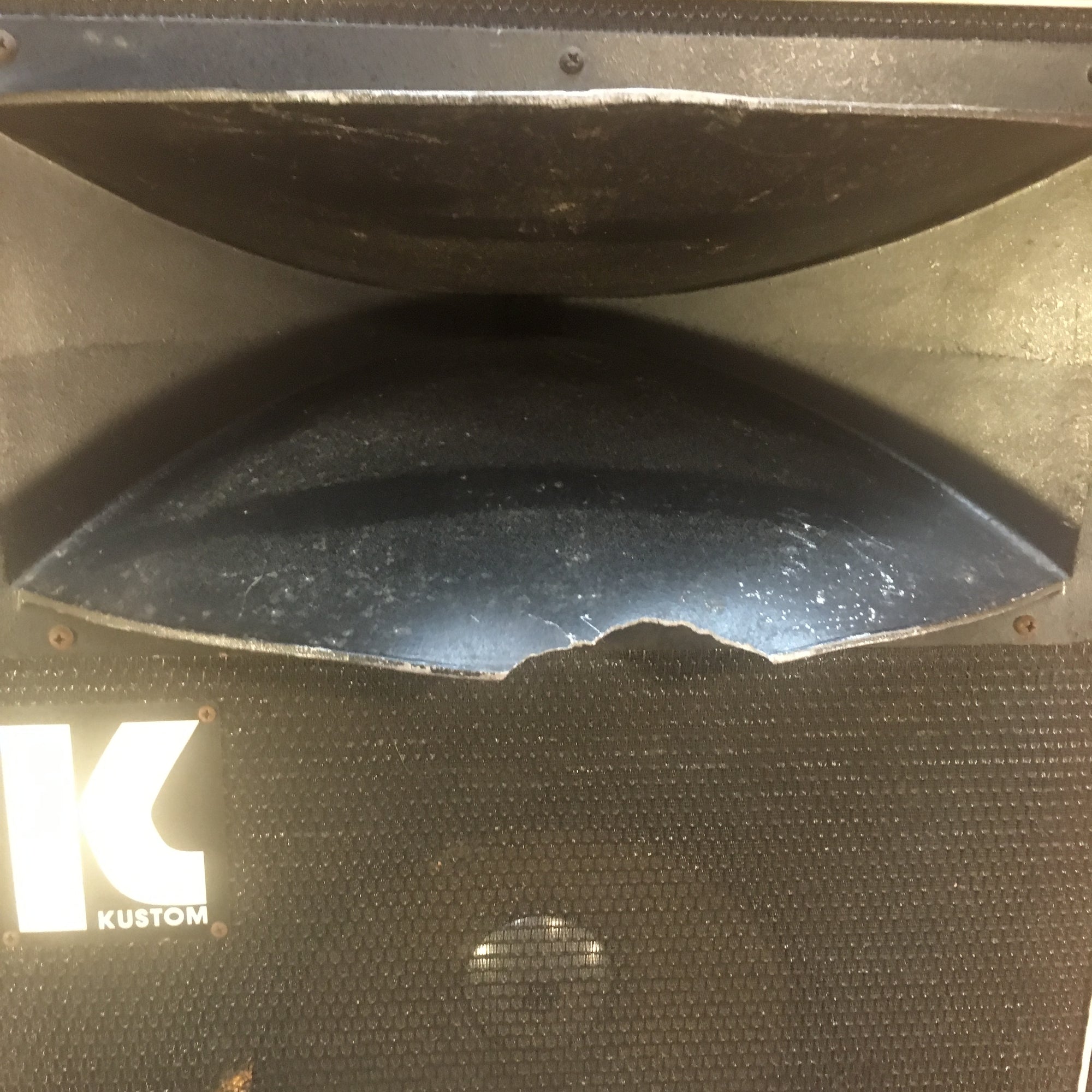 Kustom 2x12 Plus Horn Speaker Tower