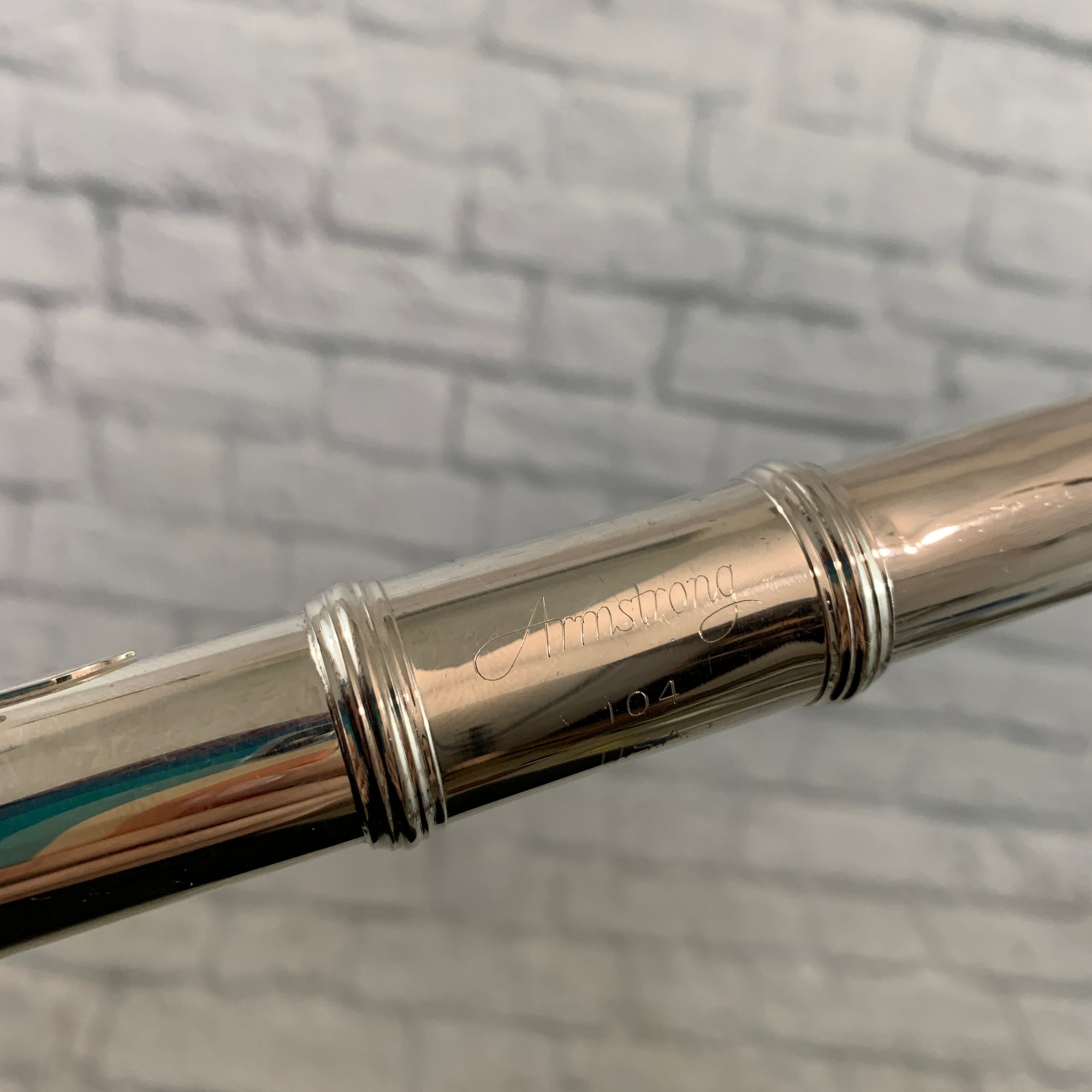 Armstrong Model 104 Closed-Hole Flute w/ Case