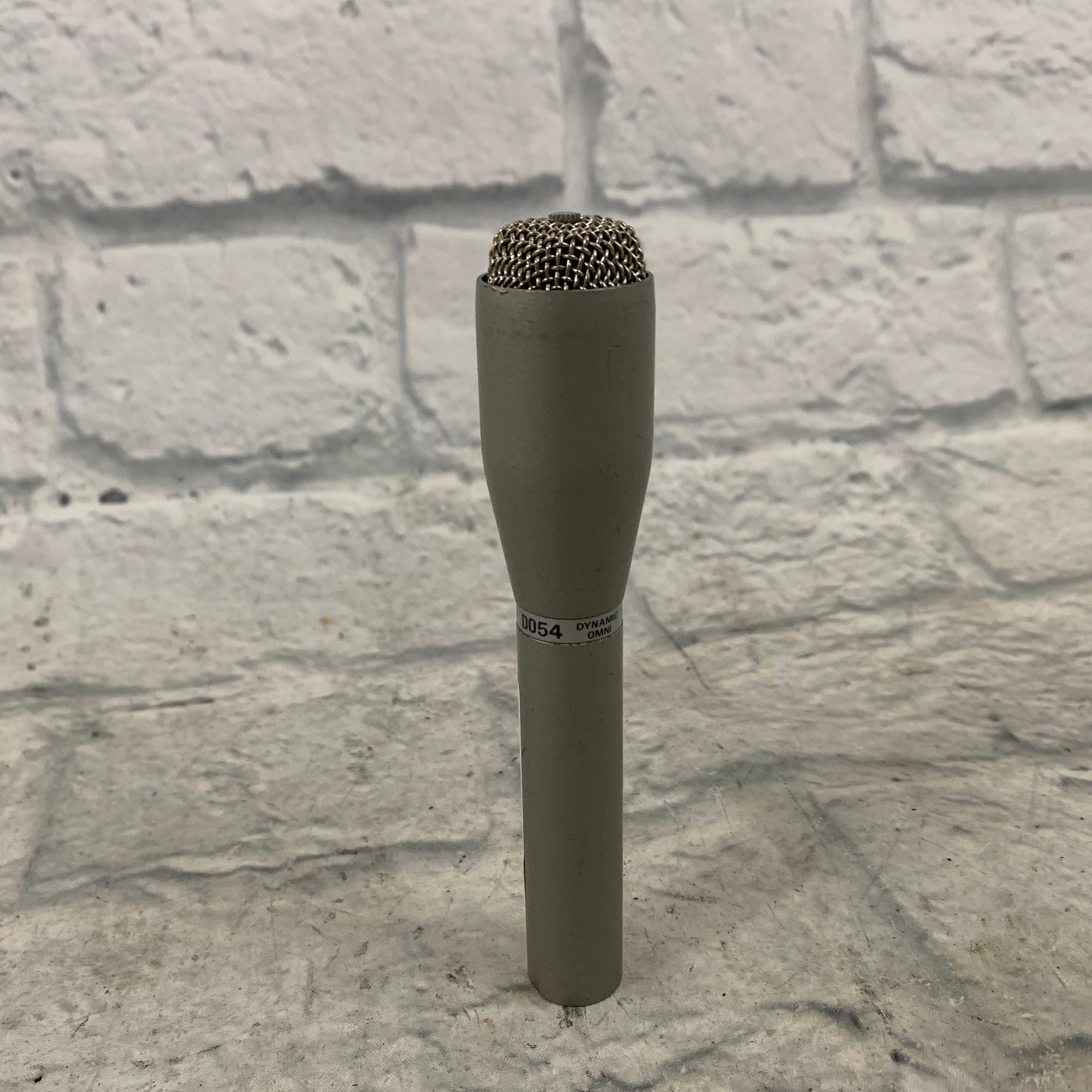 Electro-Voice D054 Dynamic Omnidirectional Microphone