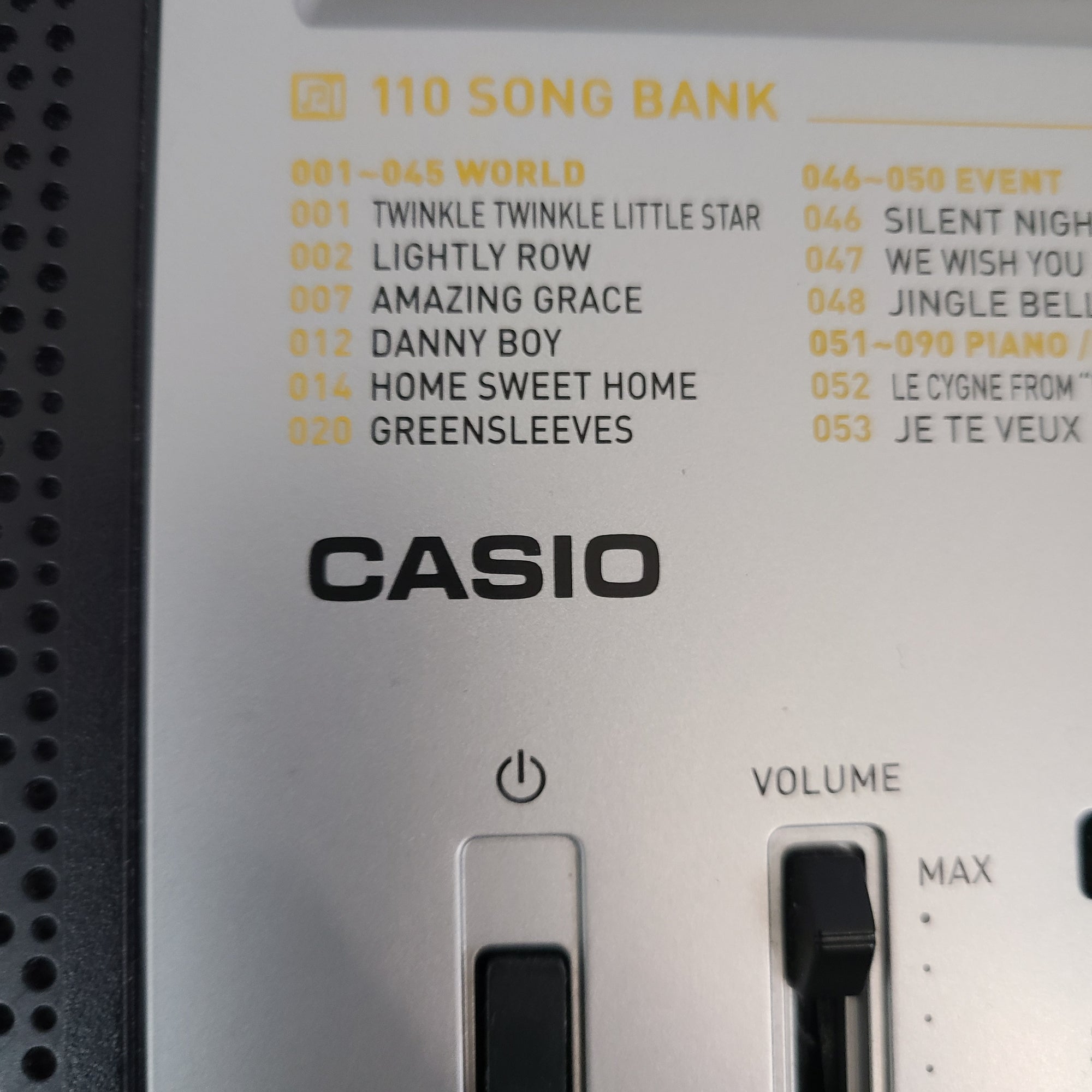 Casio LK-200 61 Key Keyboard
