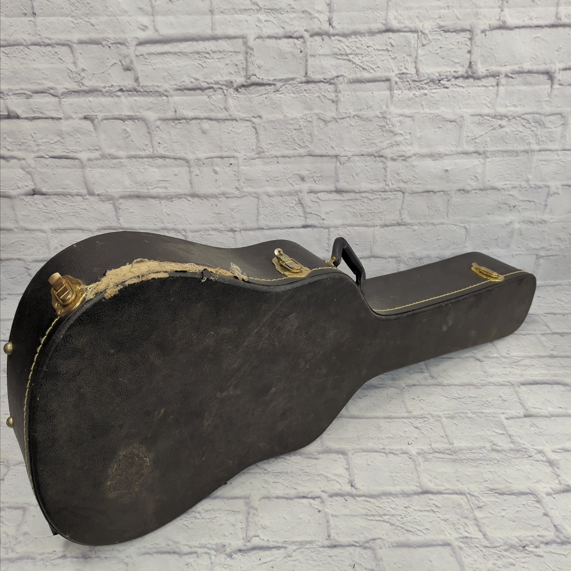 Unknown Acoustic Hard Case Made in Canada 43.5" x 16.5"