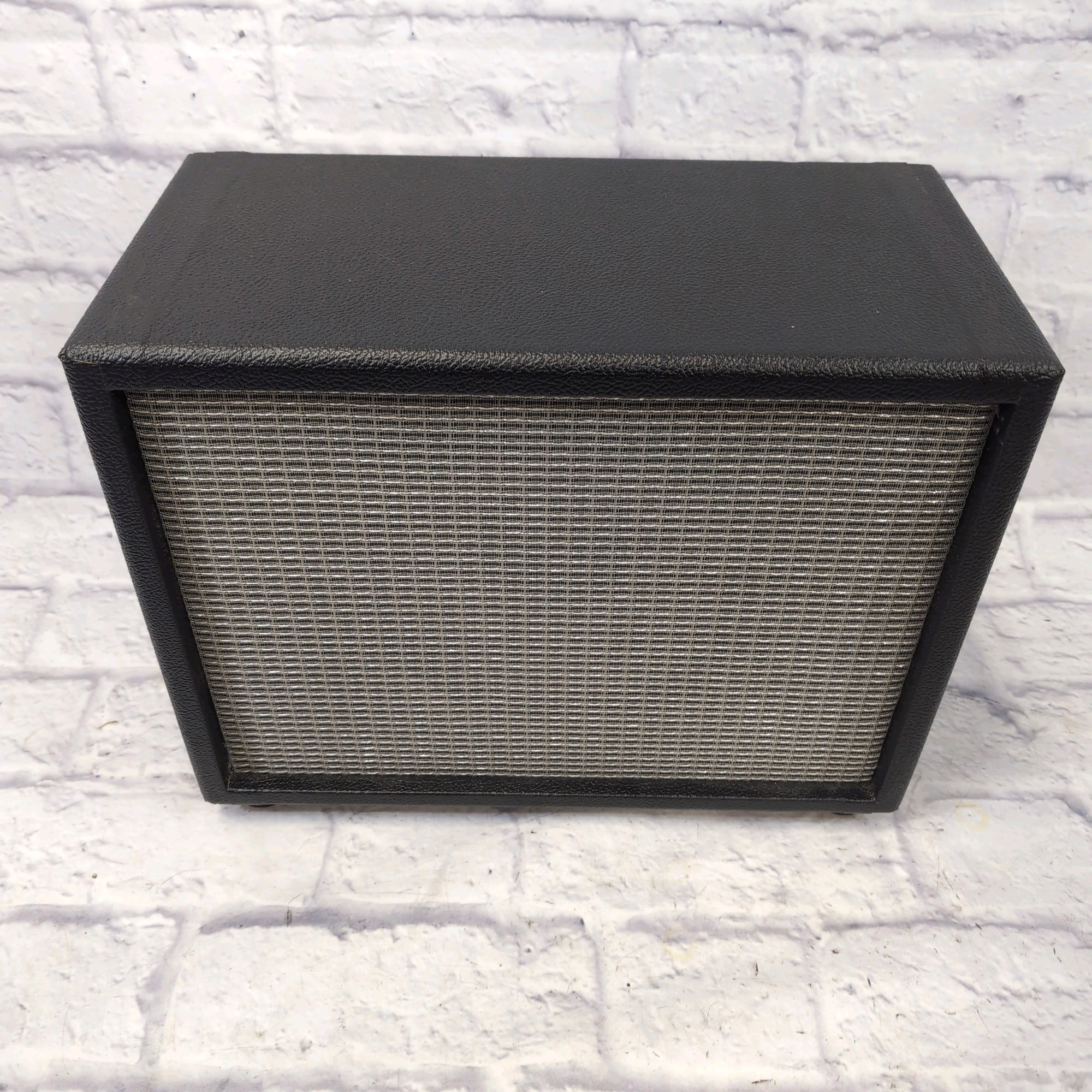 Unknown 1x10 Guitar Cabinet with Eminence Ragin Cajun 8ohm Cab