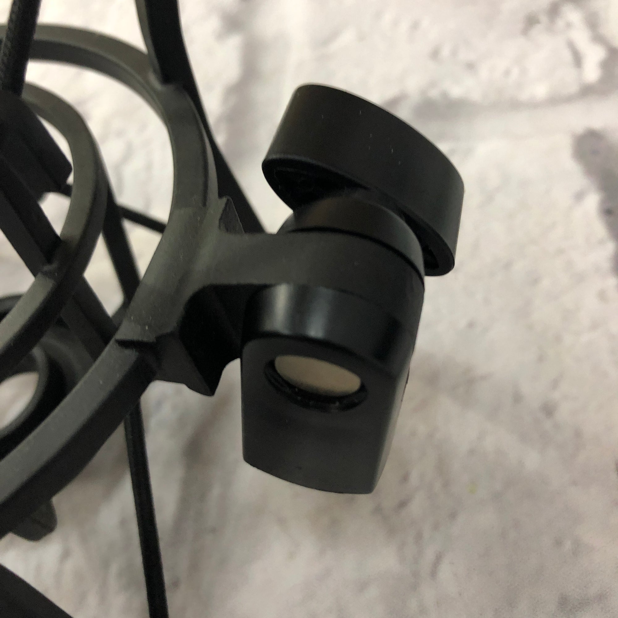 AKG Perception 220 Condenser Microphone