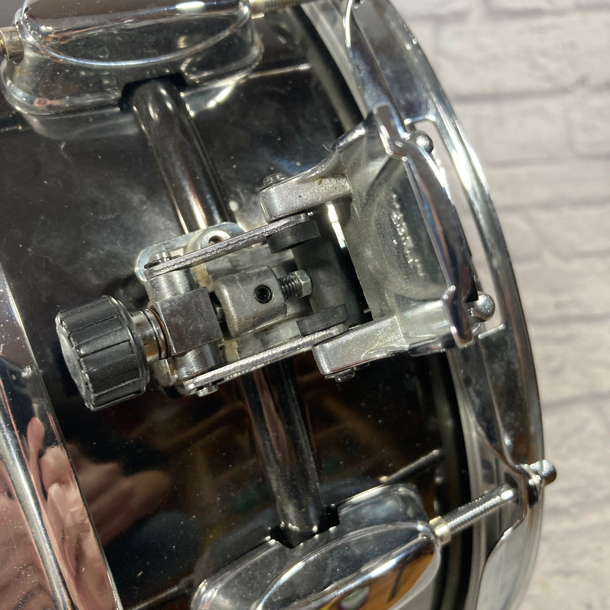 Tama 14 x 5.5 Black Nickel Rockstar 8-Lug Snare Drum