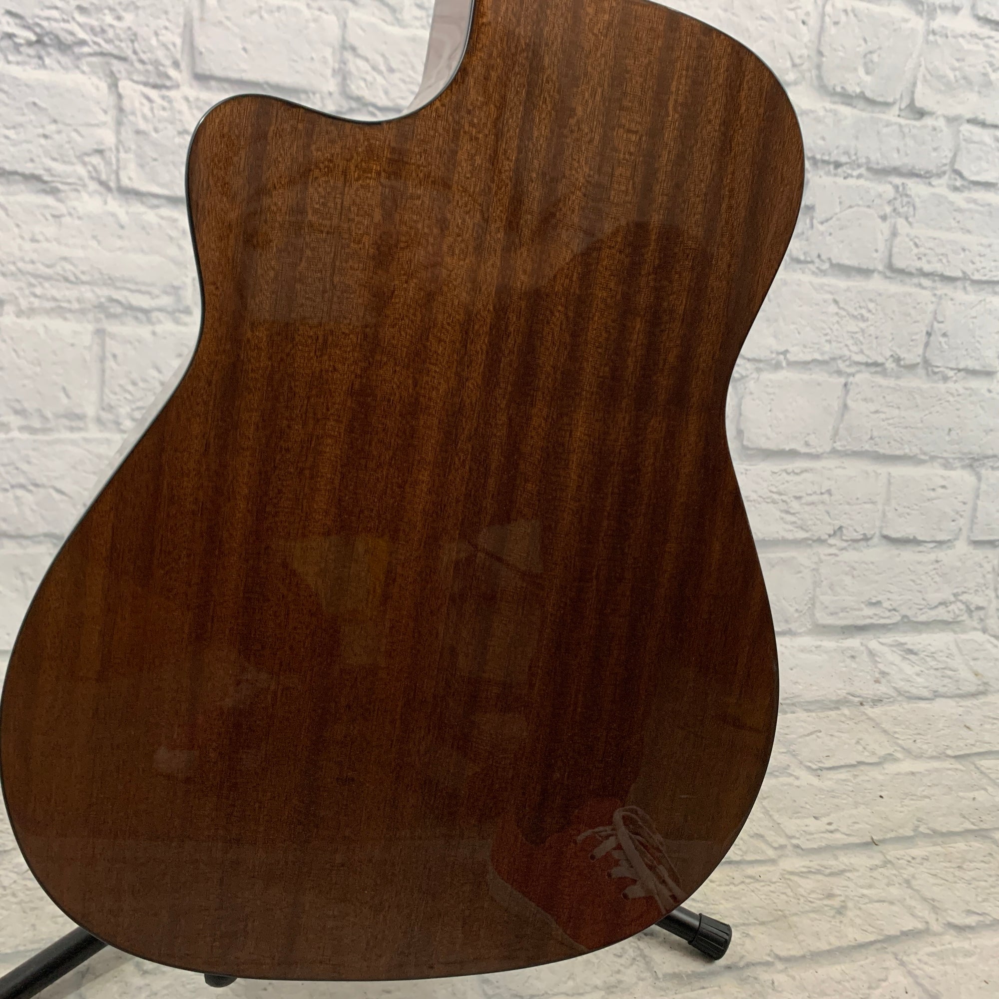 Fender CC-60SCE Natural Concert Acoustic Guitar