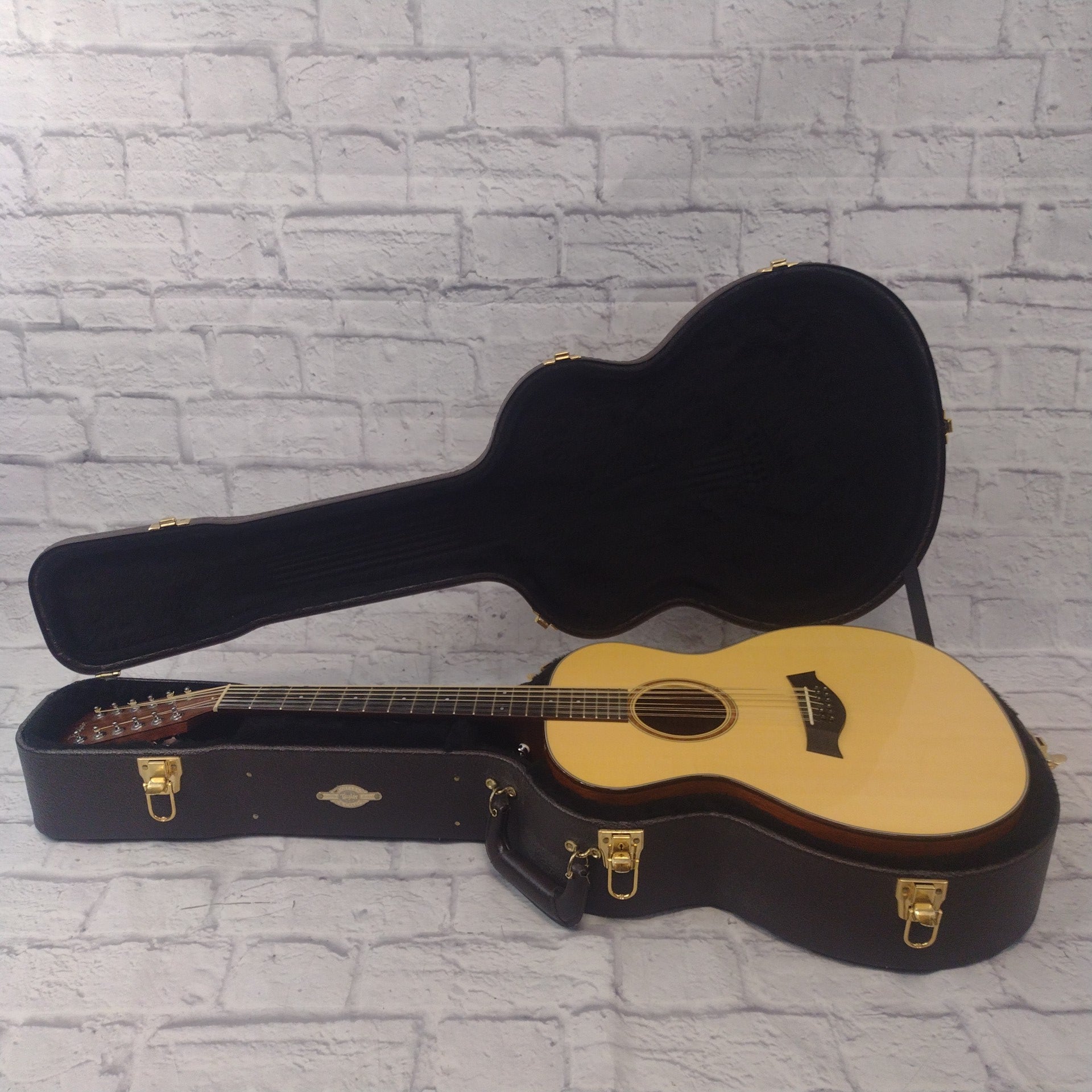 Taylor 554 Left Handed 12 String Acoustic Guitar w/ OHSC