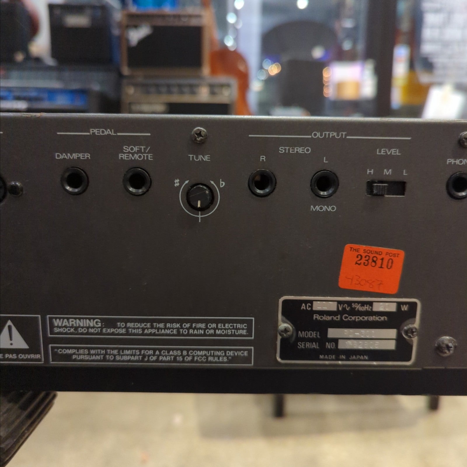 Roland RD-300 Digital Piano - Evolution Music