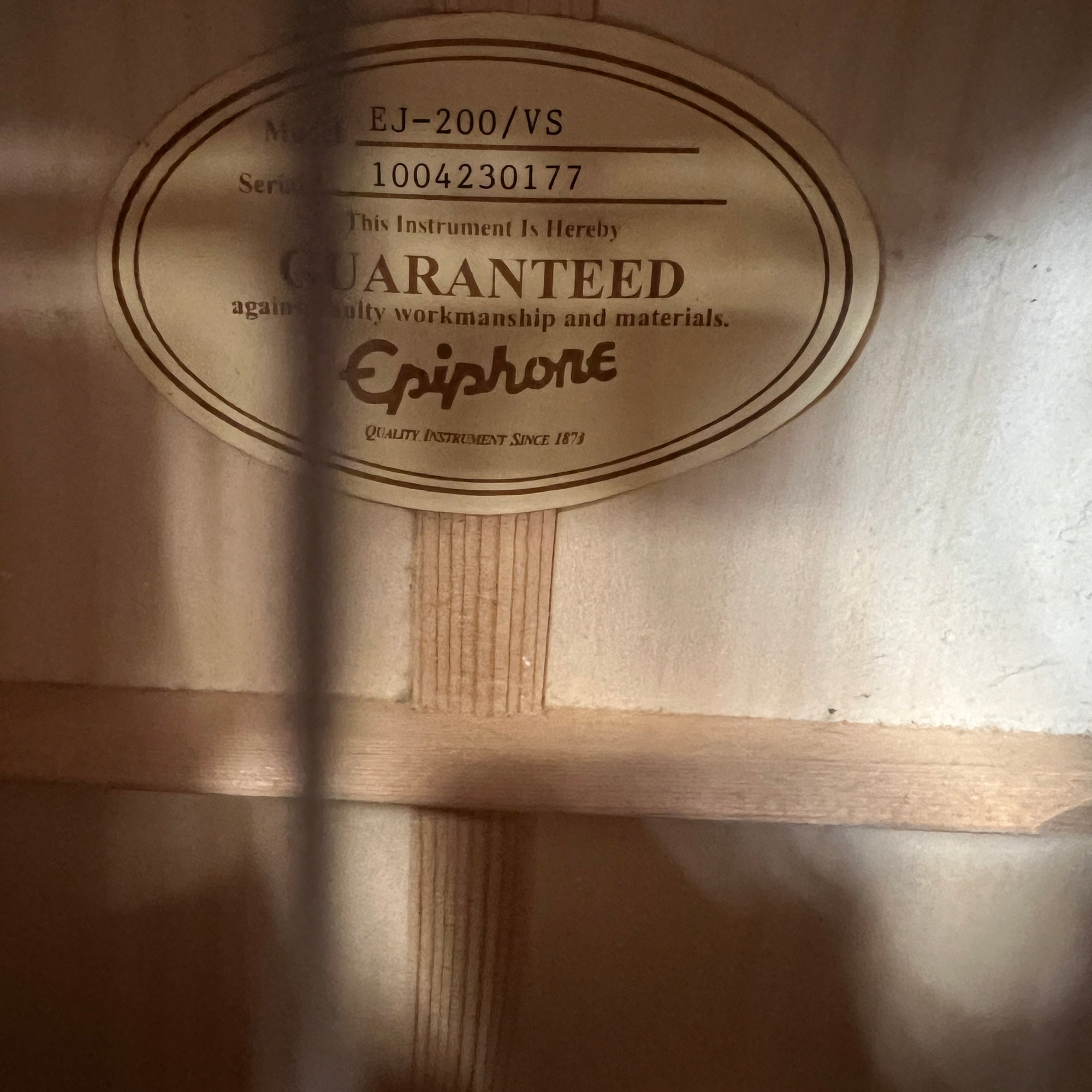 Epiphone EJ200 Vintage Sunburst Jumbo Acoustic Guitar