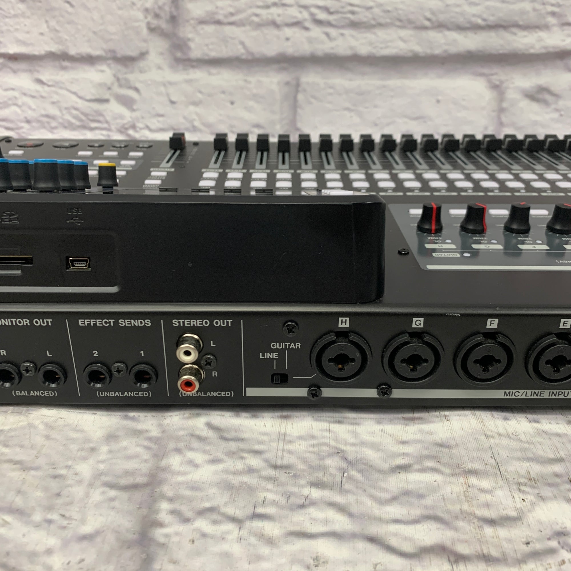 Tascam DP-24SD Digital Portastudio
