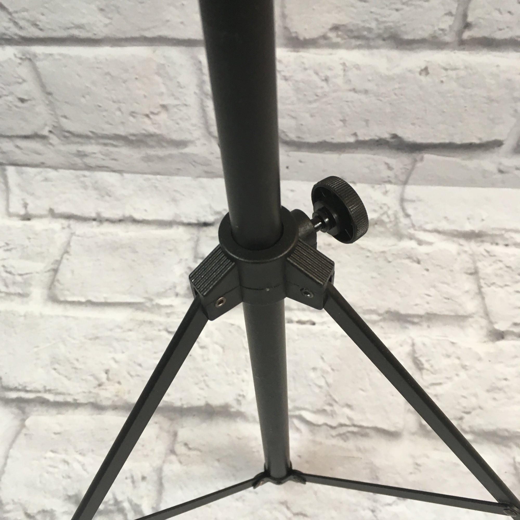 Unknown Black Wire Frame Music Stand