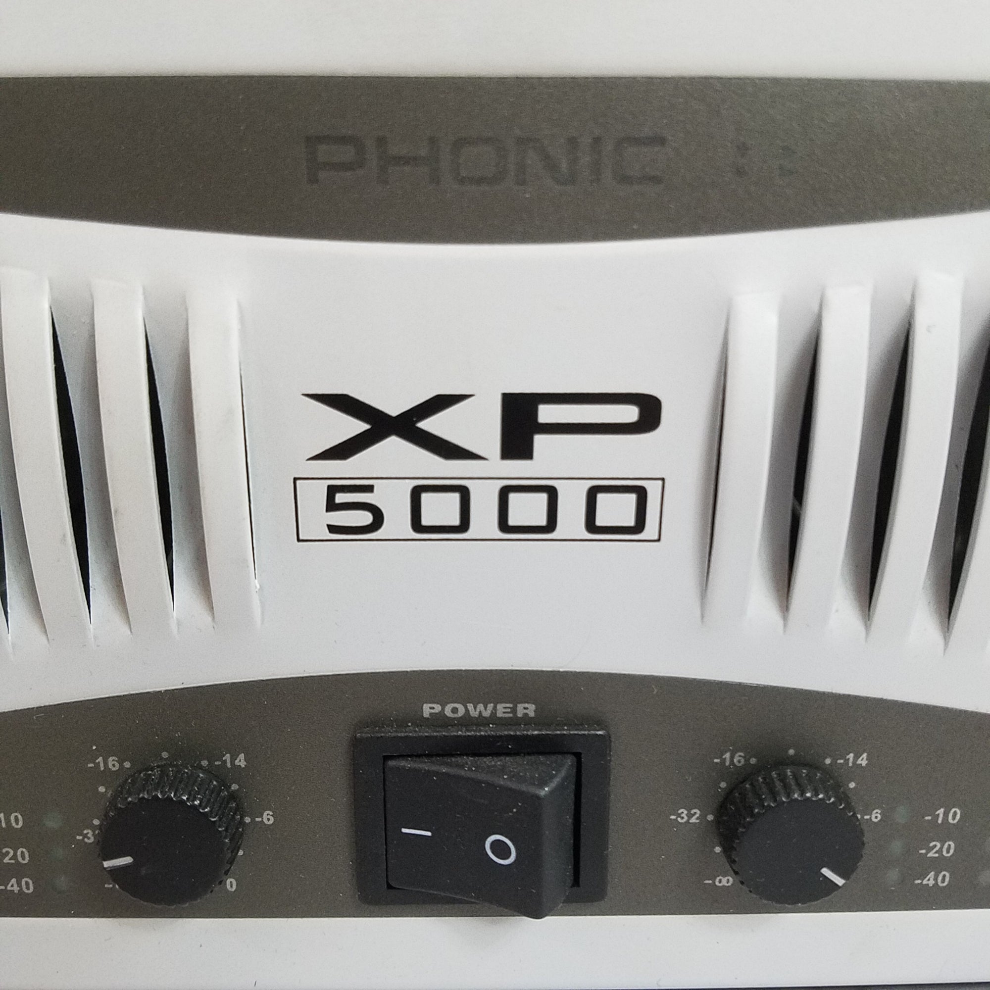 Phonic XP 5000 Power Amplifier