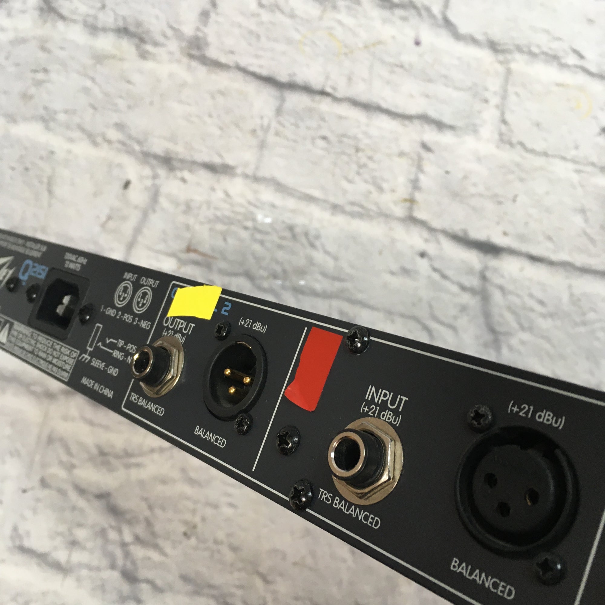 Peavey Q2151 2x15 Graphic Equalizer