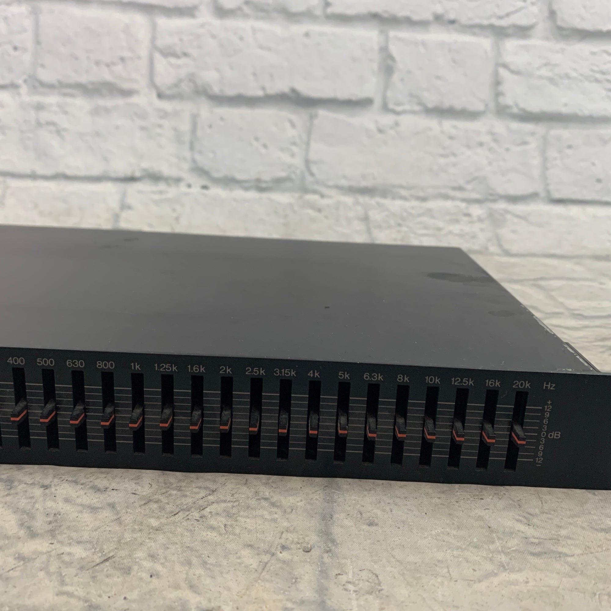 Yamaha GQ1031 Rackmount Graphic EQ