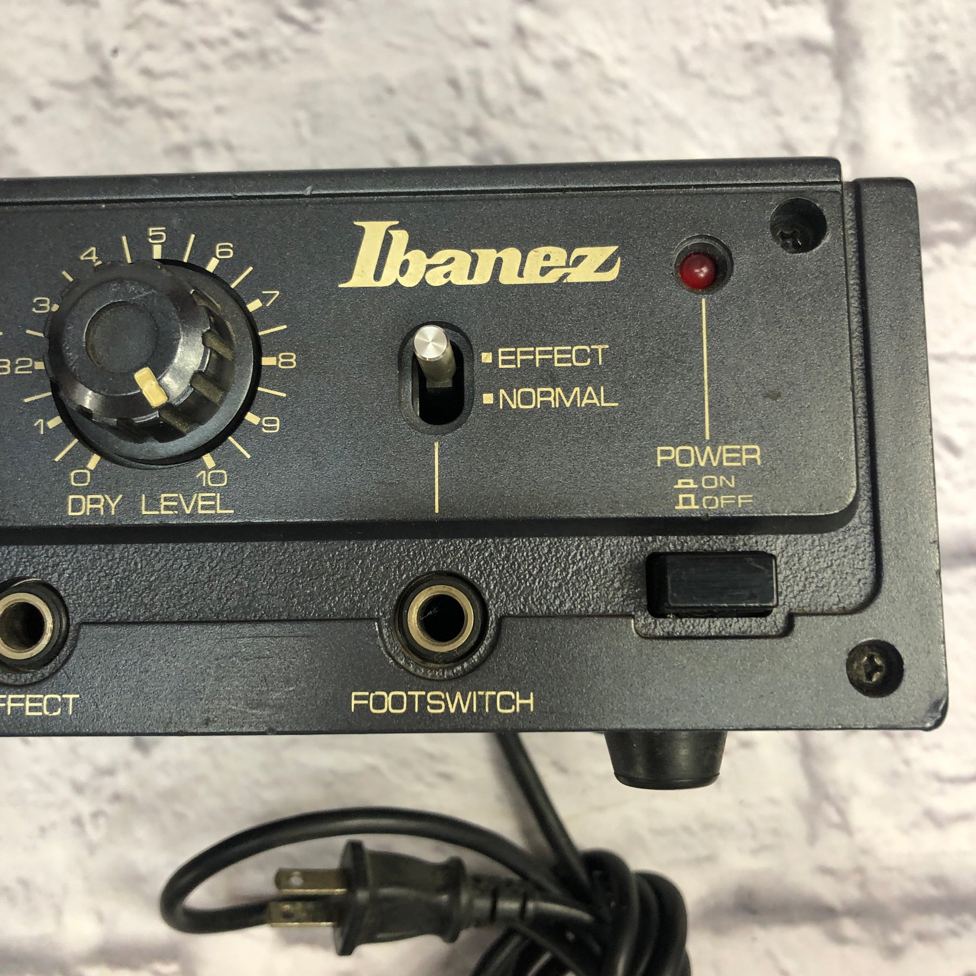 Ibanez Vintage AD100 Analog Delay Tabletop Unit
