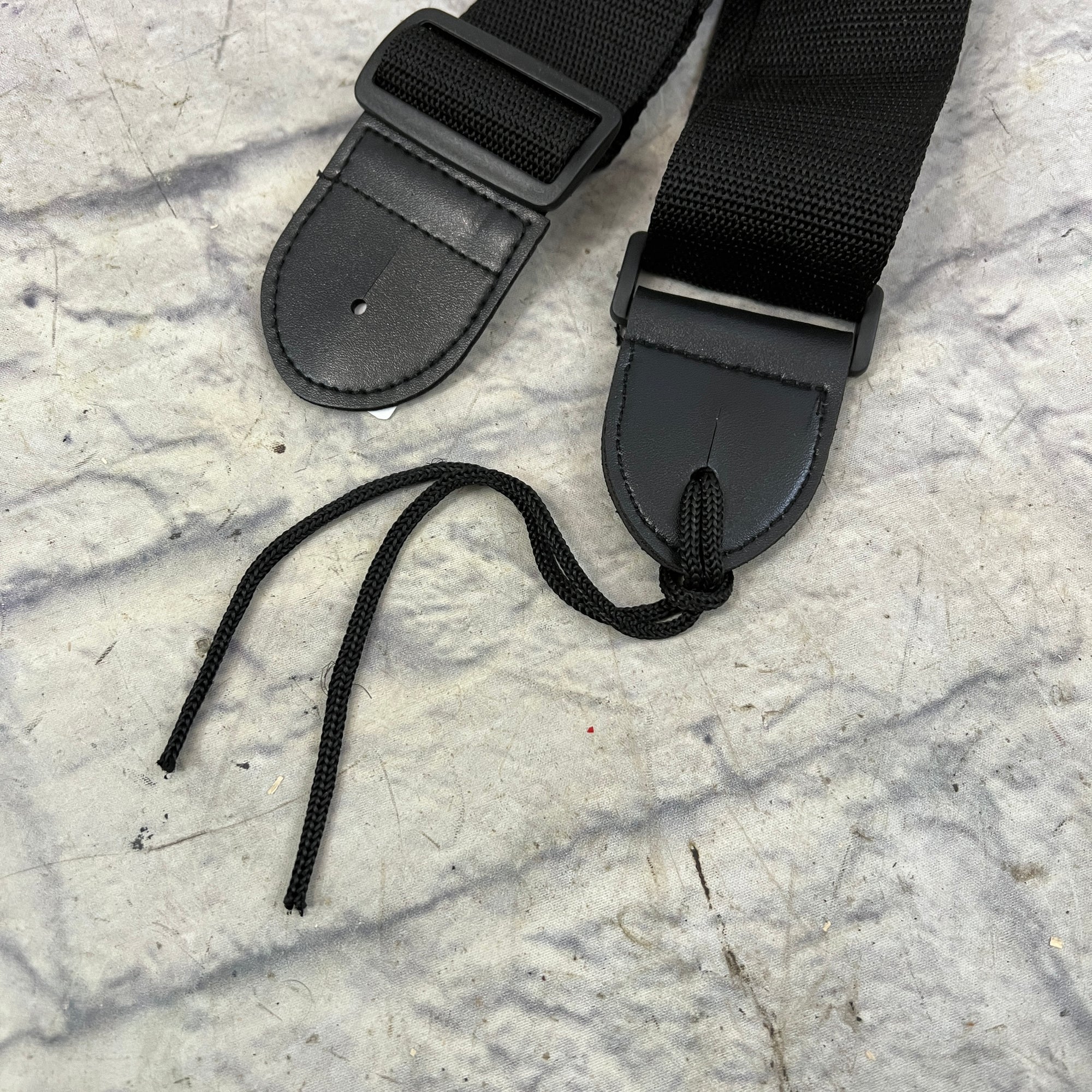Unknown Black Nylon Guitar Strap