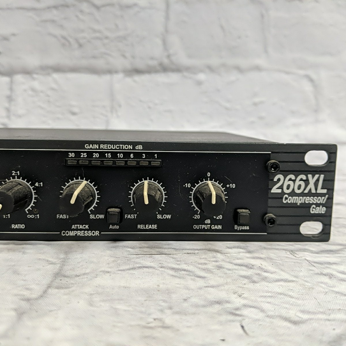 DBX 266XL Rack Compressor Gate