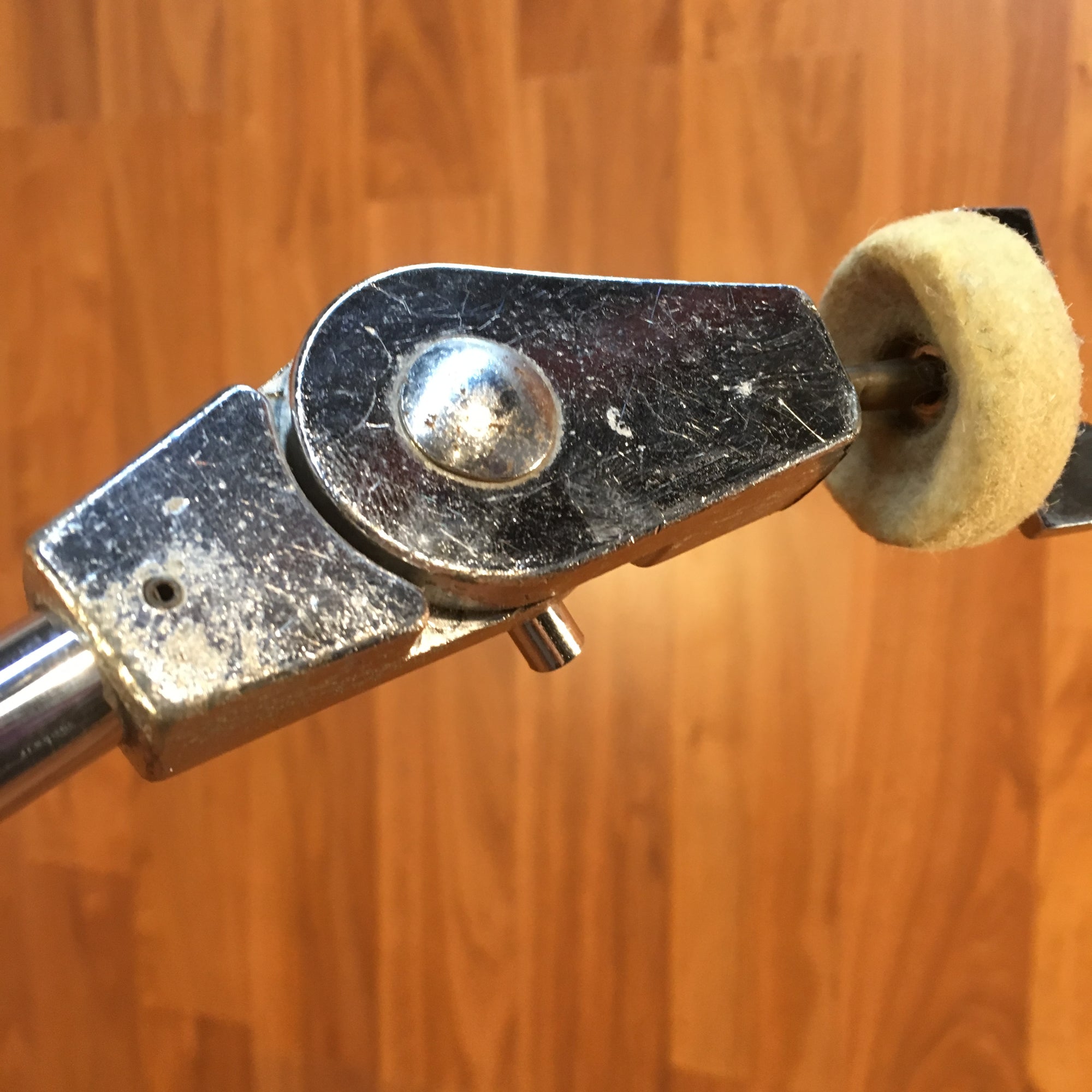 Unknown Single Straight Stand