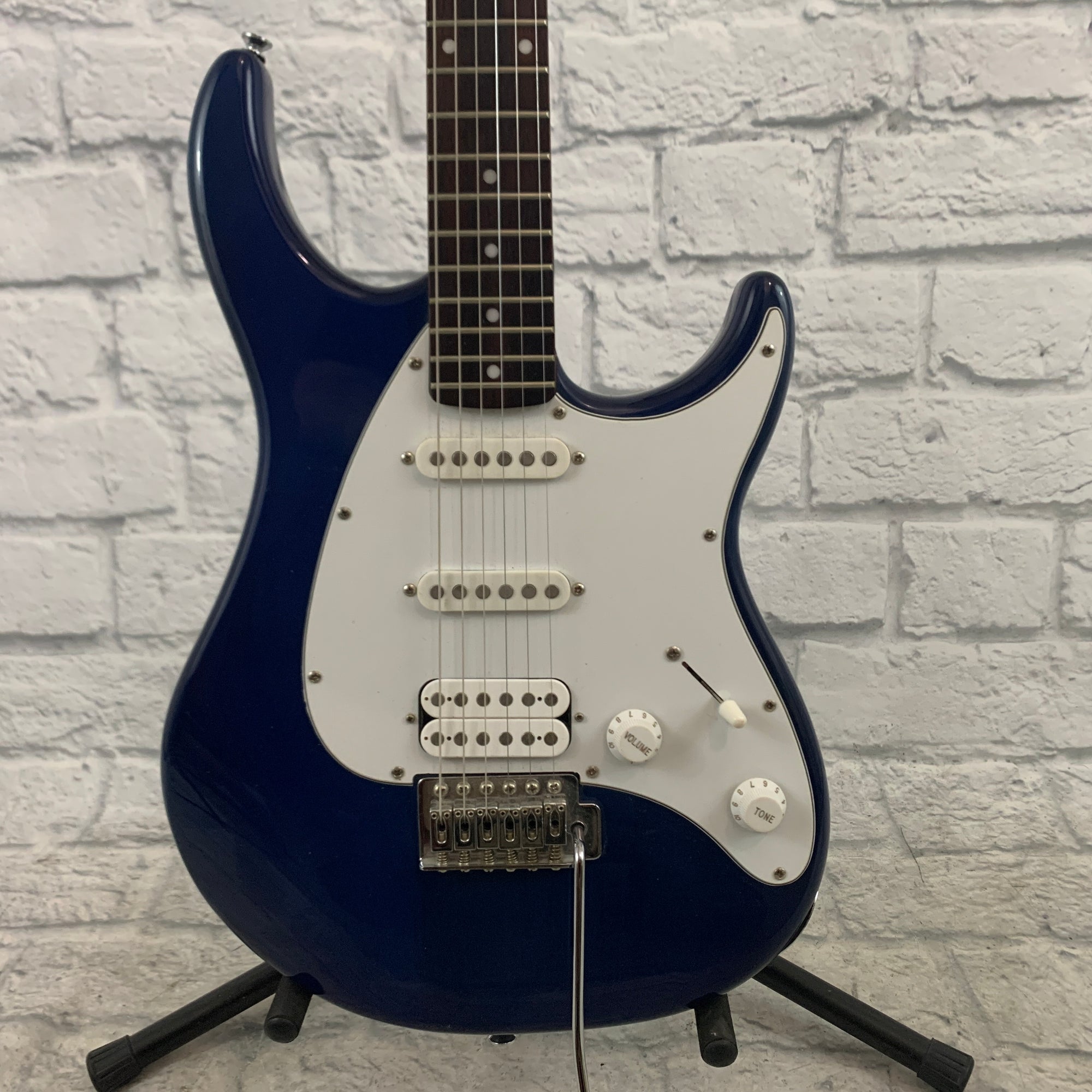 Peavey Raptor Plus EXP Electric Guitar - Evolution Music