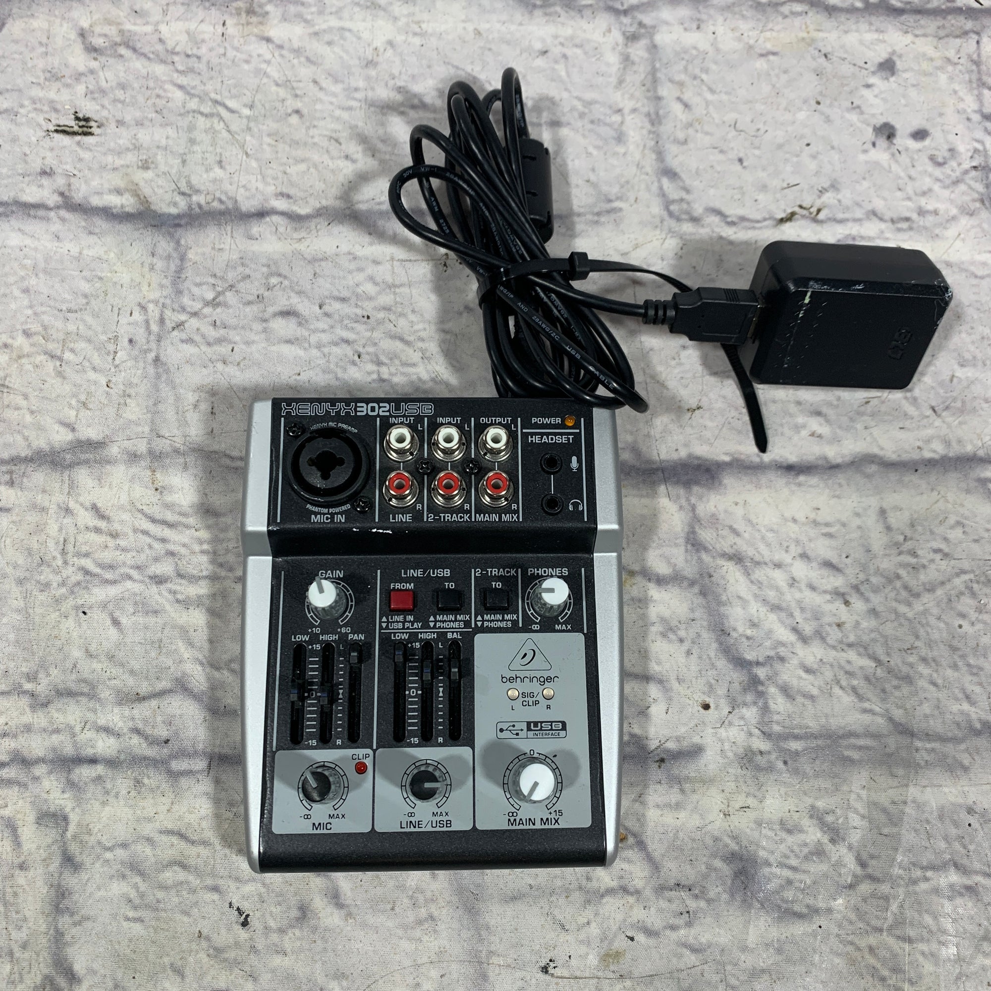 Behringer XENYX 302 USB Mixer w/ Power Supply Evolution Music