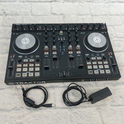 Native Instruments Traktor Kontrol s4 MK2 Controller