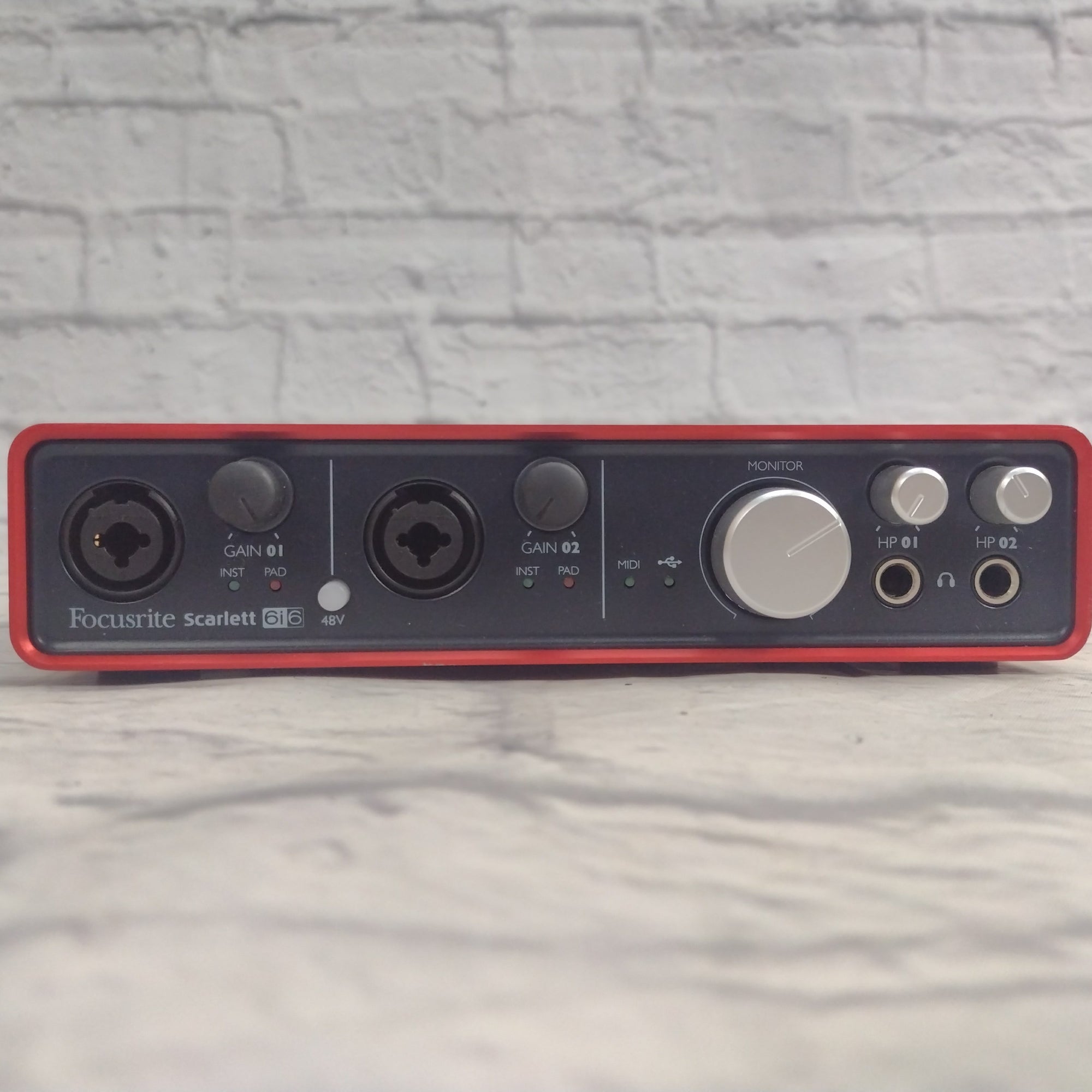Focusrite Scarlett 6i6 USB Interface