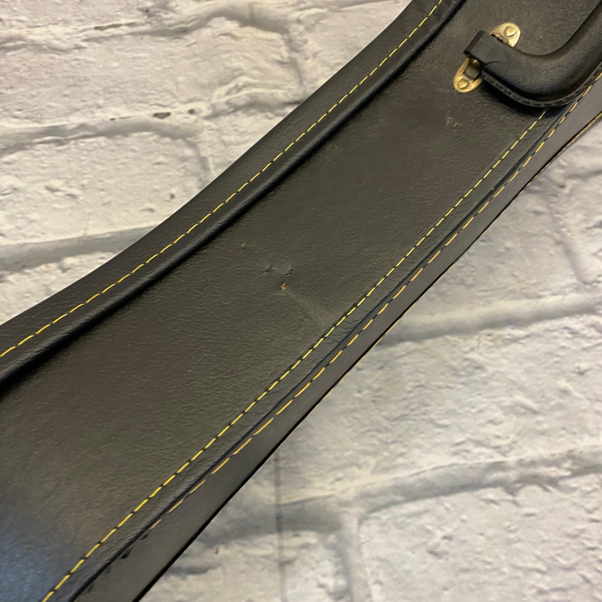 Unknown Electric Chipboard Hard Case