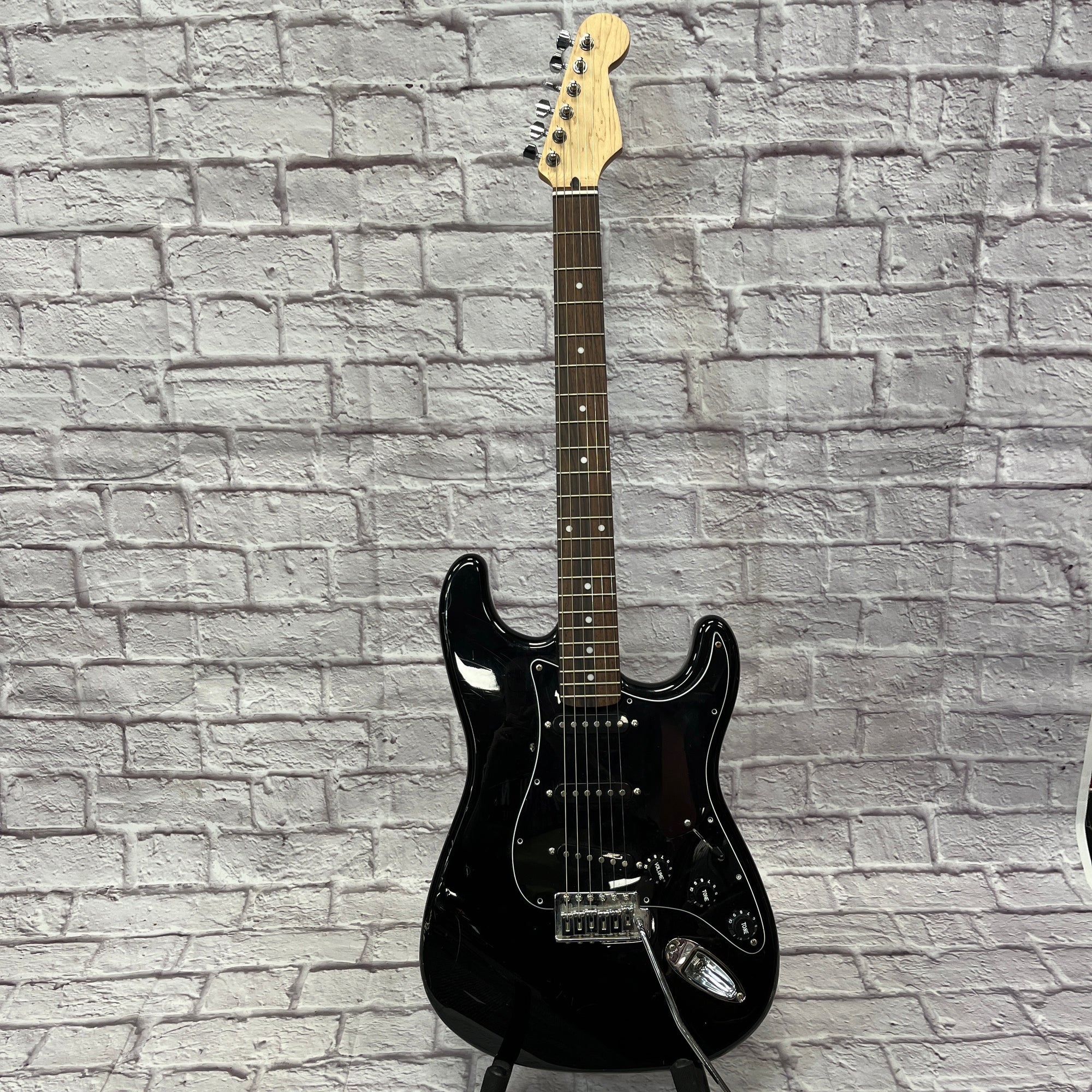 Unknown Partscaster Strat Mexican Body and Electronics Electric Guitar - black MIM