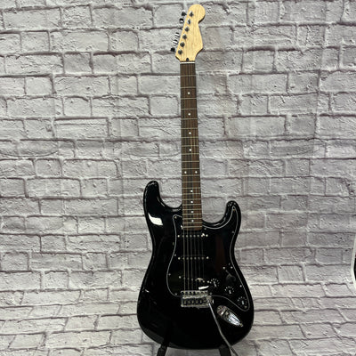Unknown Partscaster Strat Mexican Body and Electronics Electric Guitar - black MIM