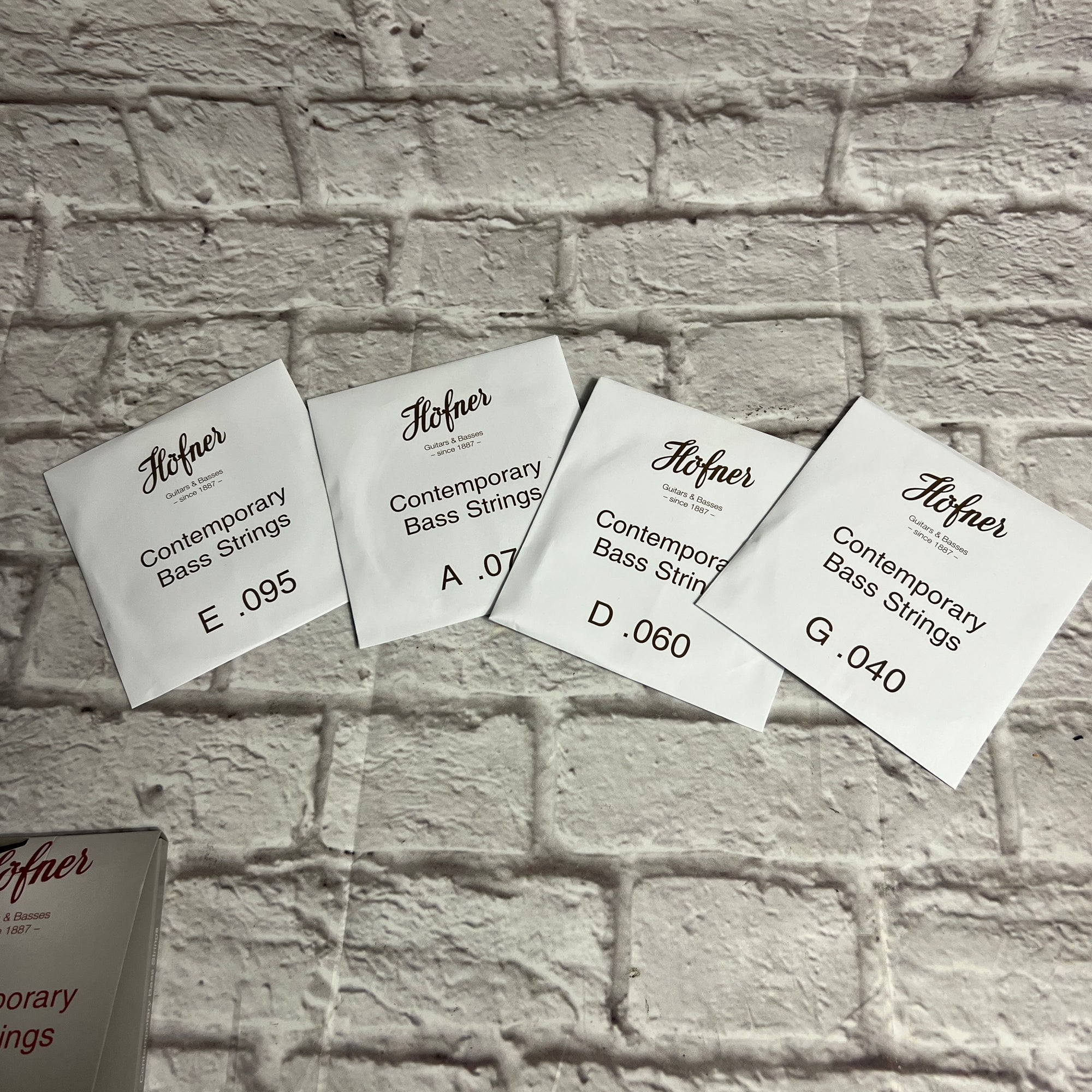 Hofner Contemporary Round Wound Bass Strings 40-95