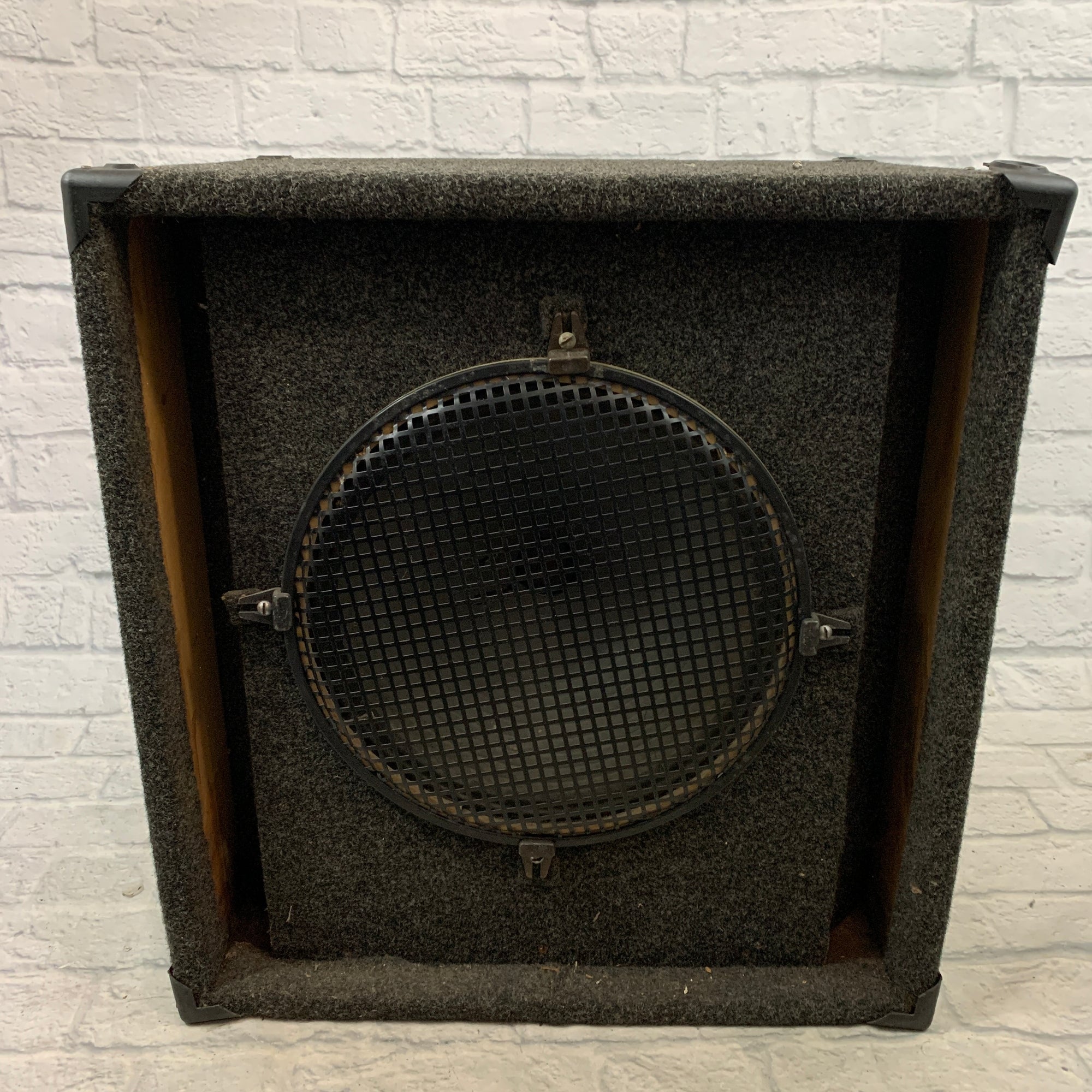 Unknown 15" Carpeted Speaker Bass Cabinet
