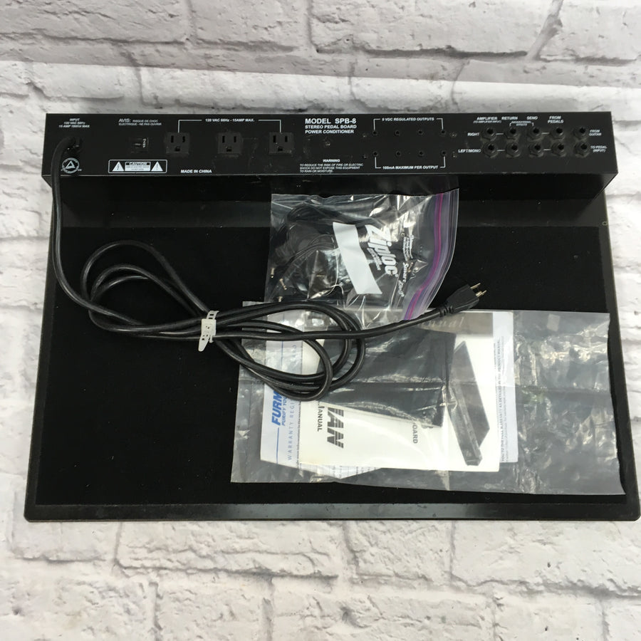 Furman SPB-8 Powered Pedalboard