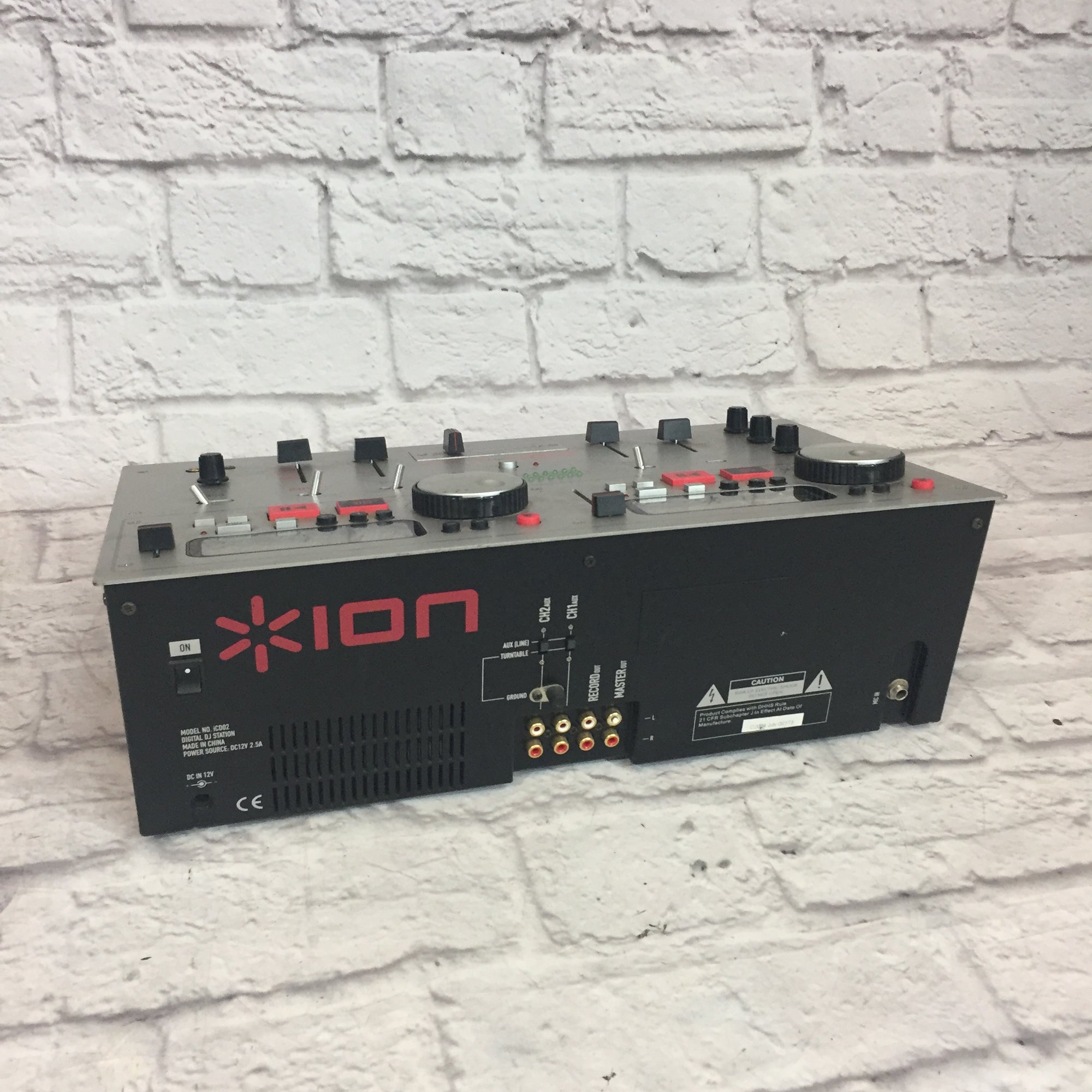 ION ICD02 Digital DJ Station - Evolution Music