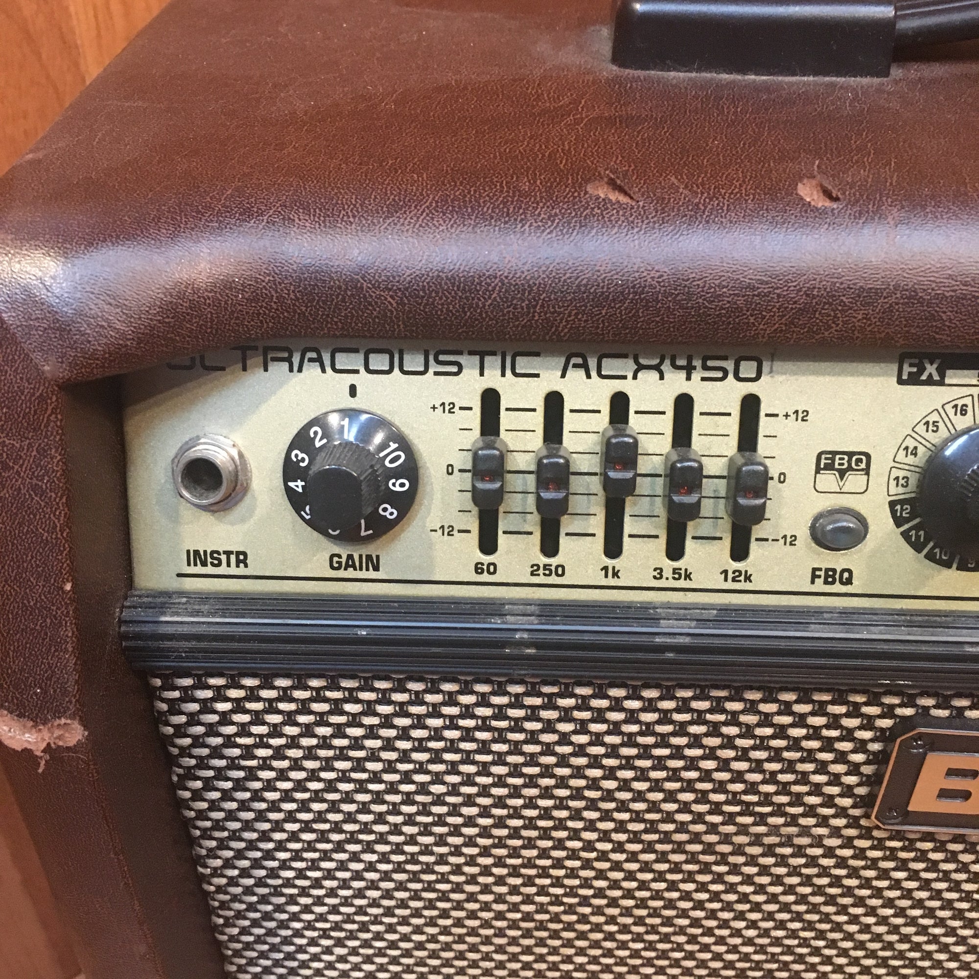 Behringer Ultracoustic ACX450 Acou/Mic Combo Amp