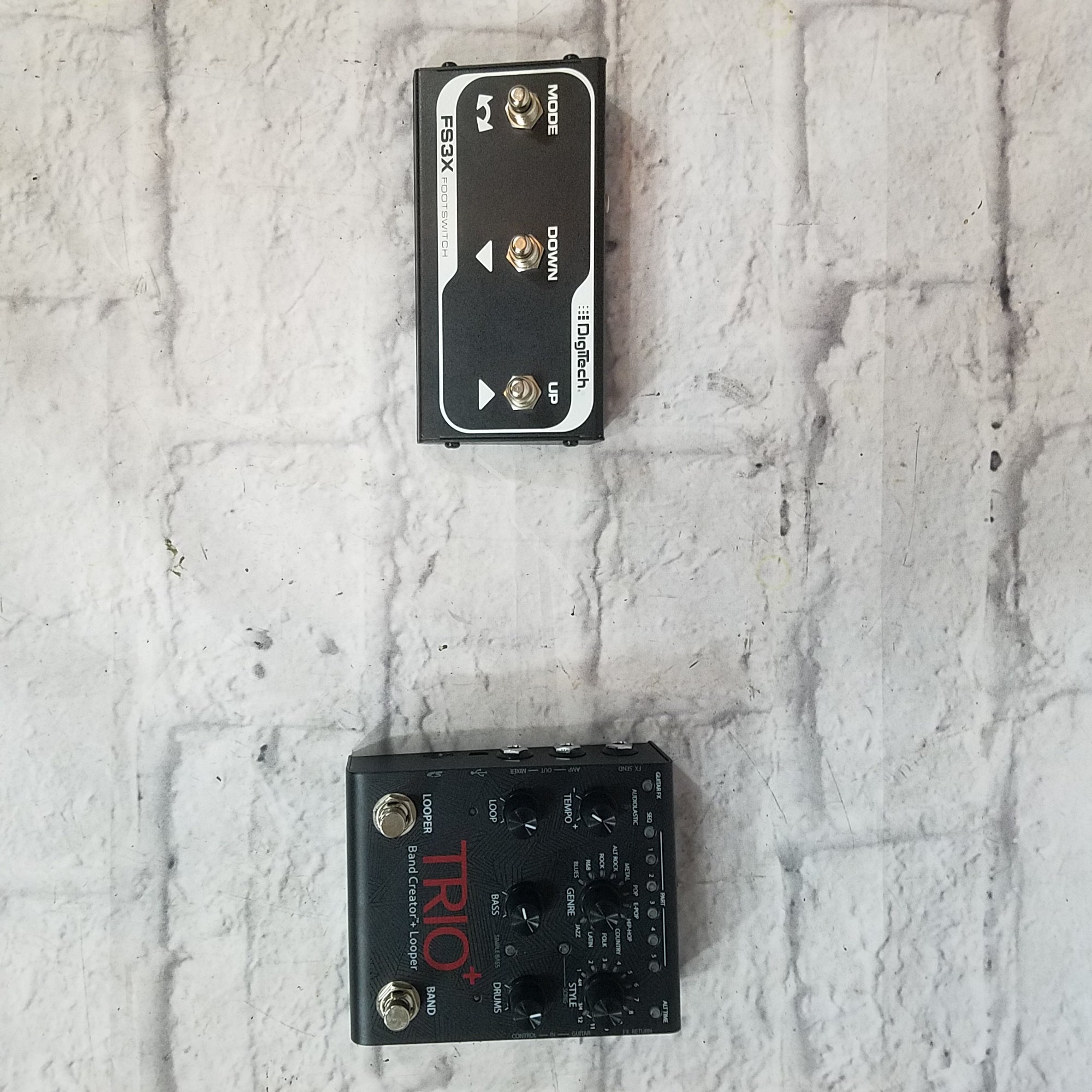 DigiTech TRIO Plus Band Creator + Looper w/ FS3X 3-Button Footswitch