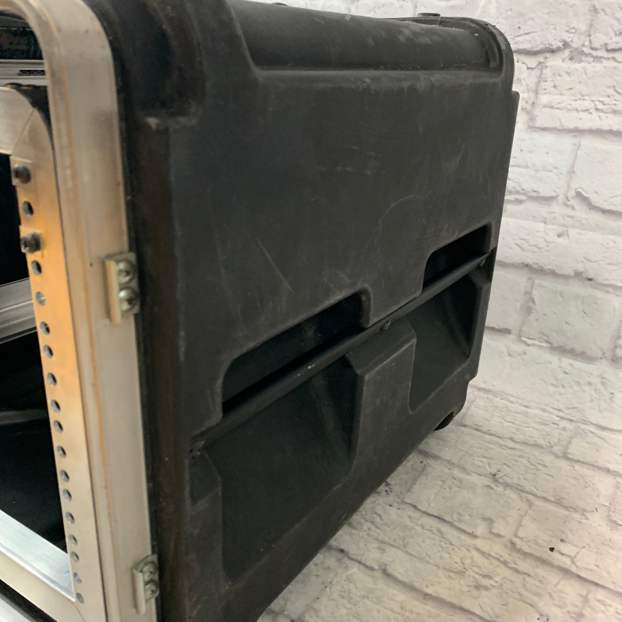 SKB 6U Shock Rack Case
