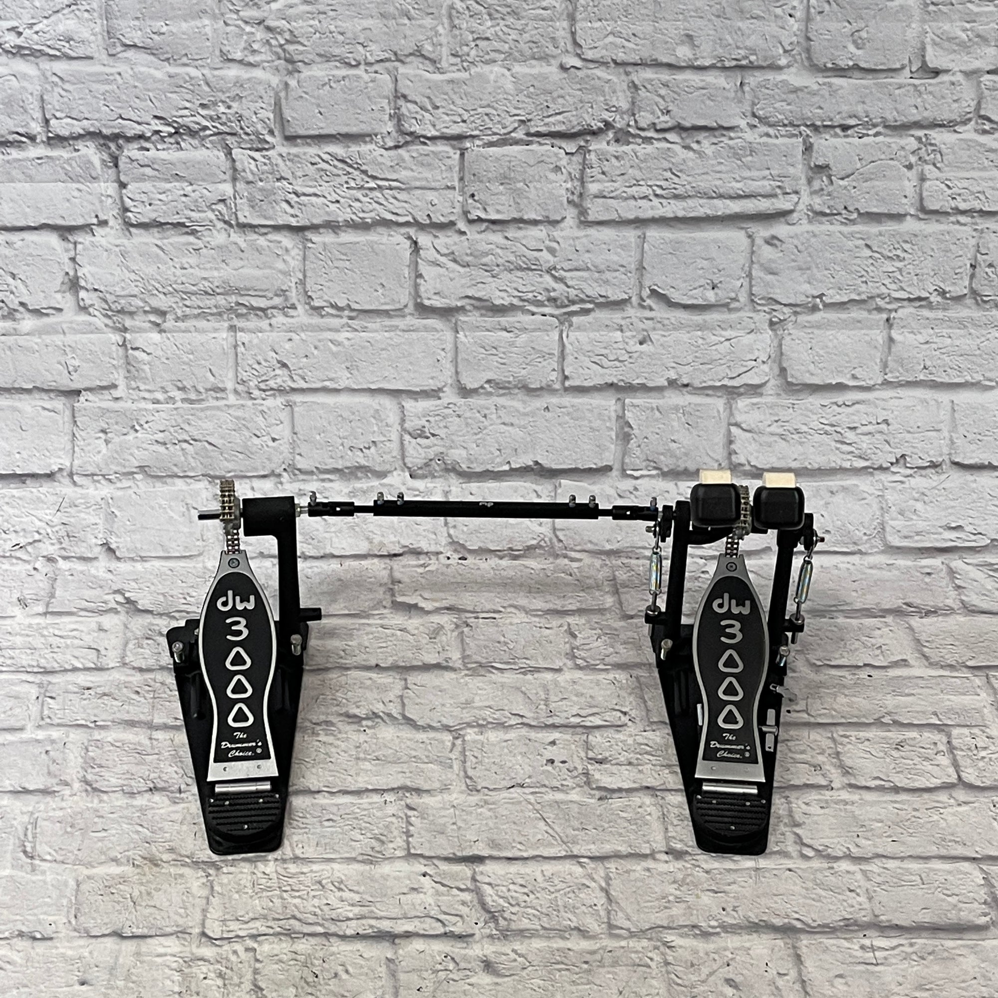DW 3000 Series Double Kick Pedal