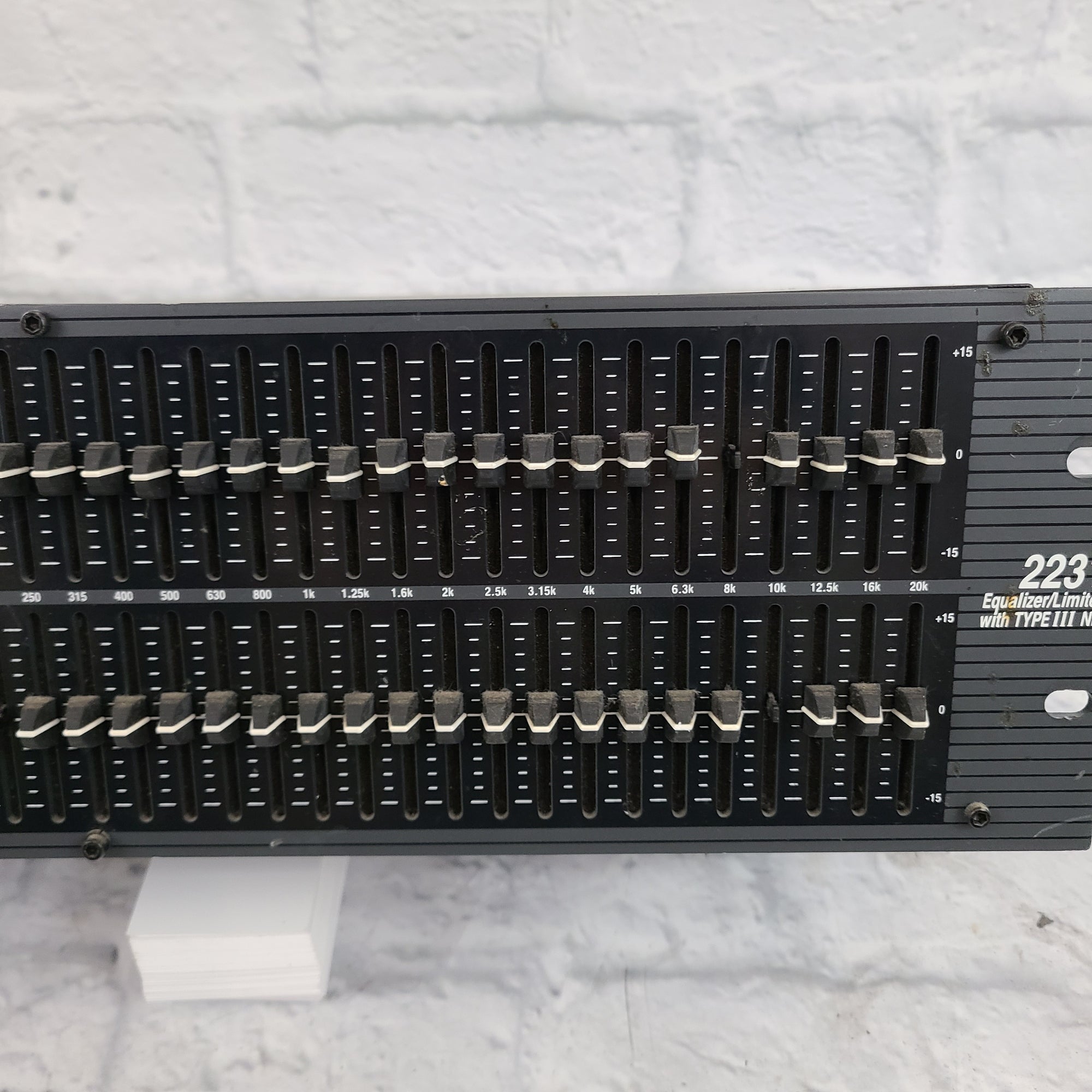 DBX 2231 Rack EQ