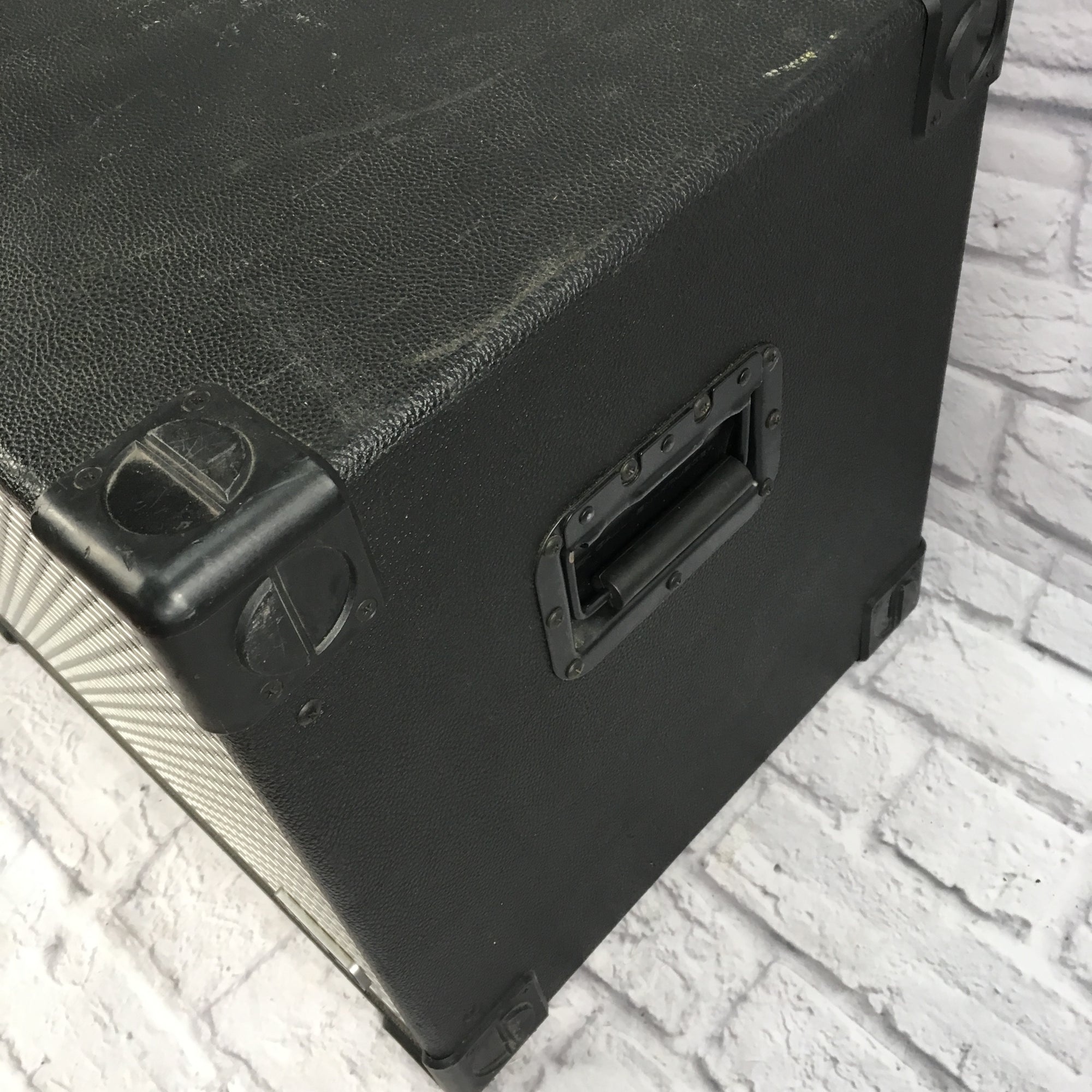 GK 115MBX 1 x 15 CABINET As-Is (speaker blown)