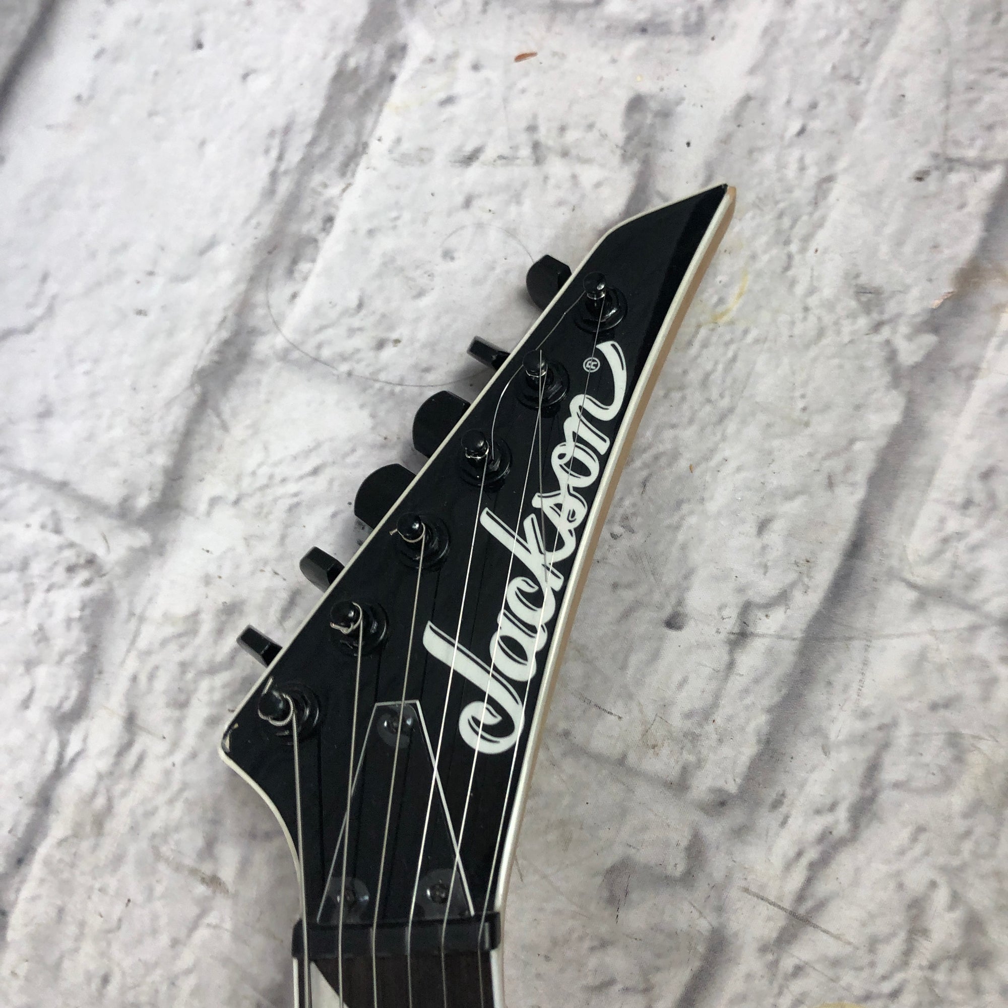 Jackson JS32 Rhoads V Electric Guitar