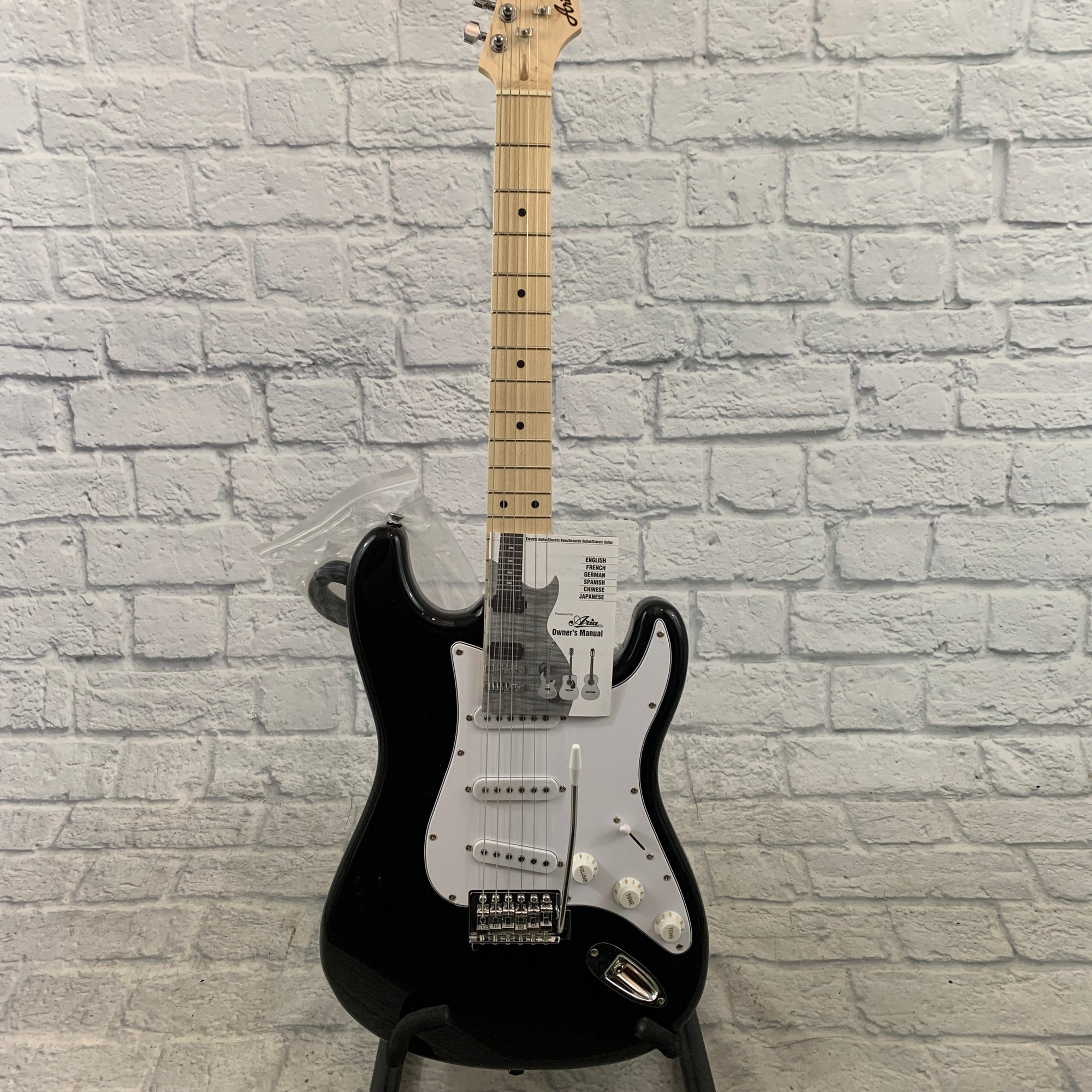 Aria ProII ストラト Aria Pro II ST-400 Strikin' Sound 1979 Stratocaster Natural
