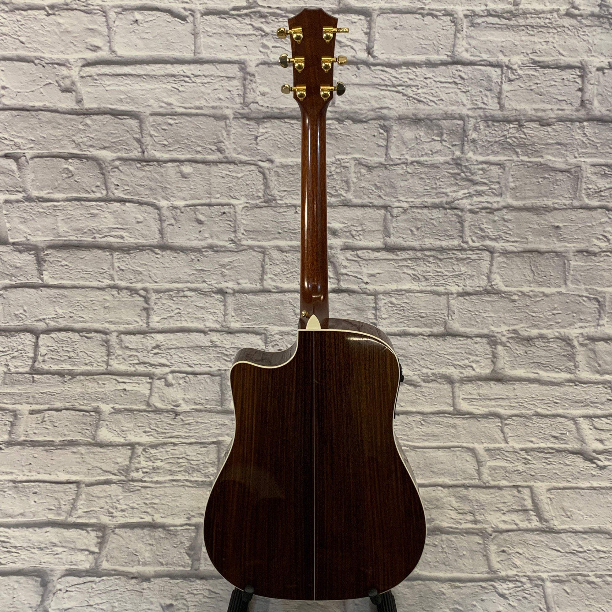 Taylor 810-CE Acoustic Guitar w/ Case