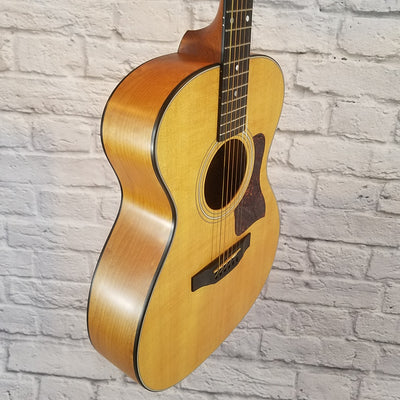 Taylor 422 Acoustic Guitar -Natural