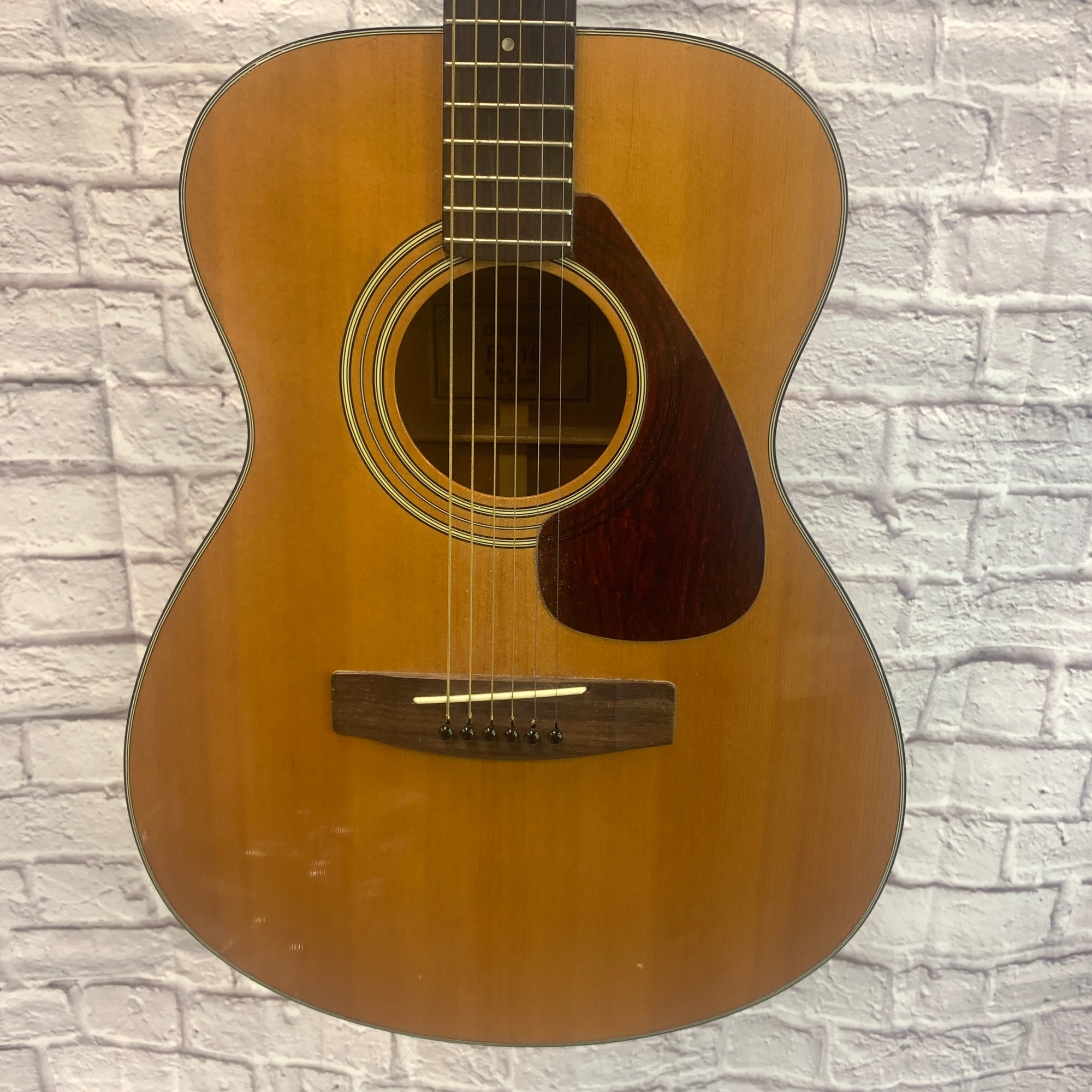 Yamaha FG-110 Acoustic Guitar Made in Taiwan - Evolution Music