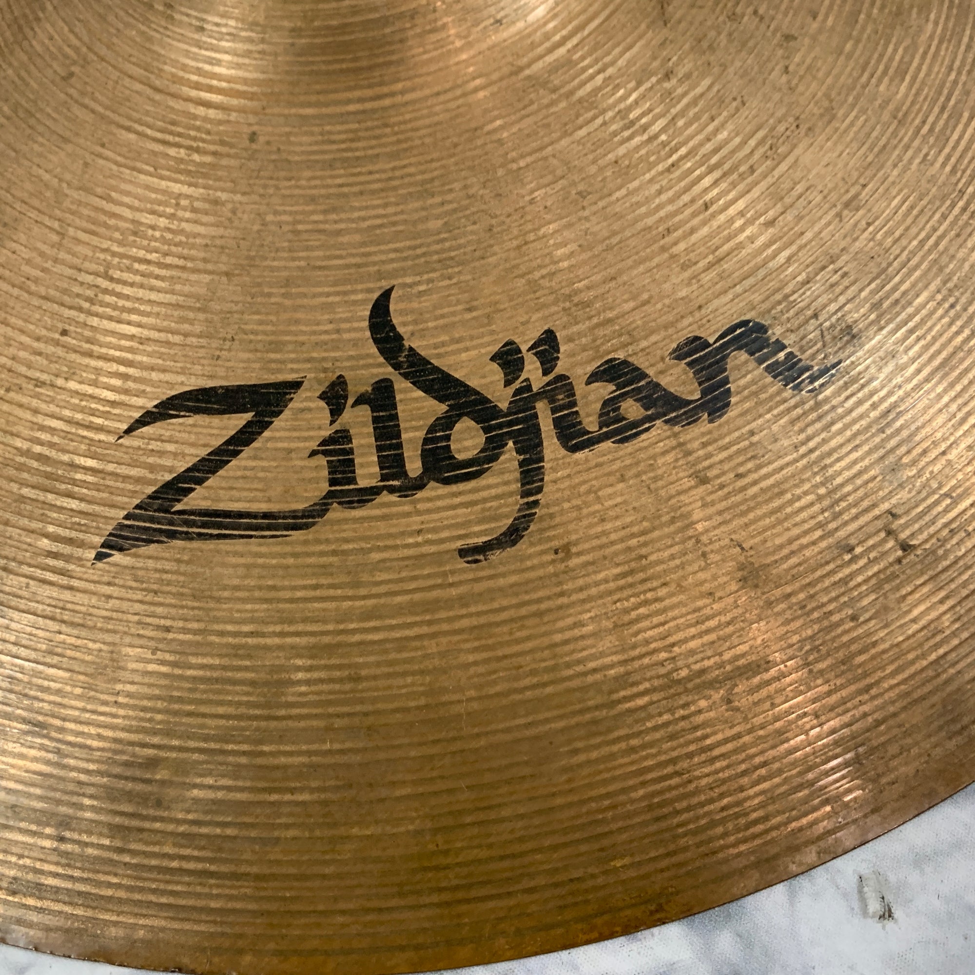 Zildjian ZBT 18" Crash/Ride