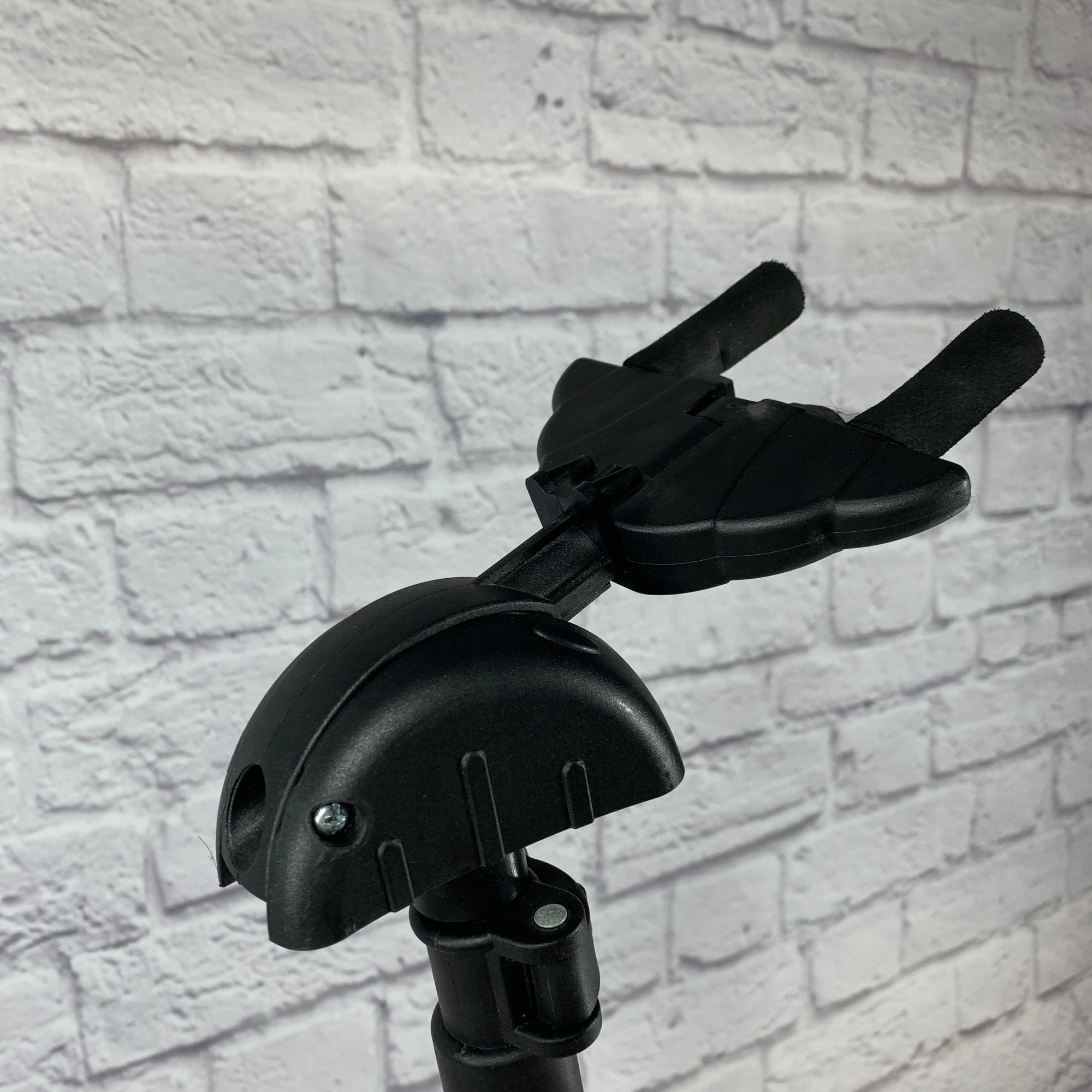 Reunion Blues RBX Auto Yolk Hanging Guitar Stand