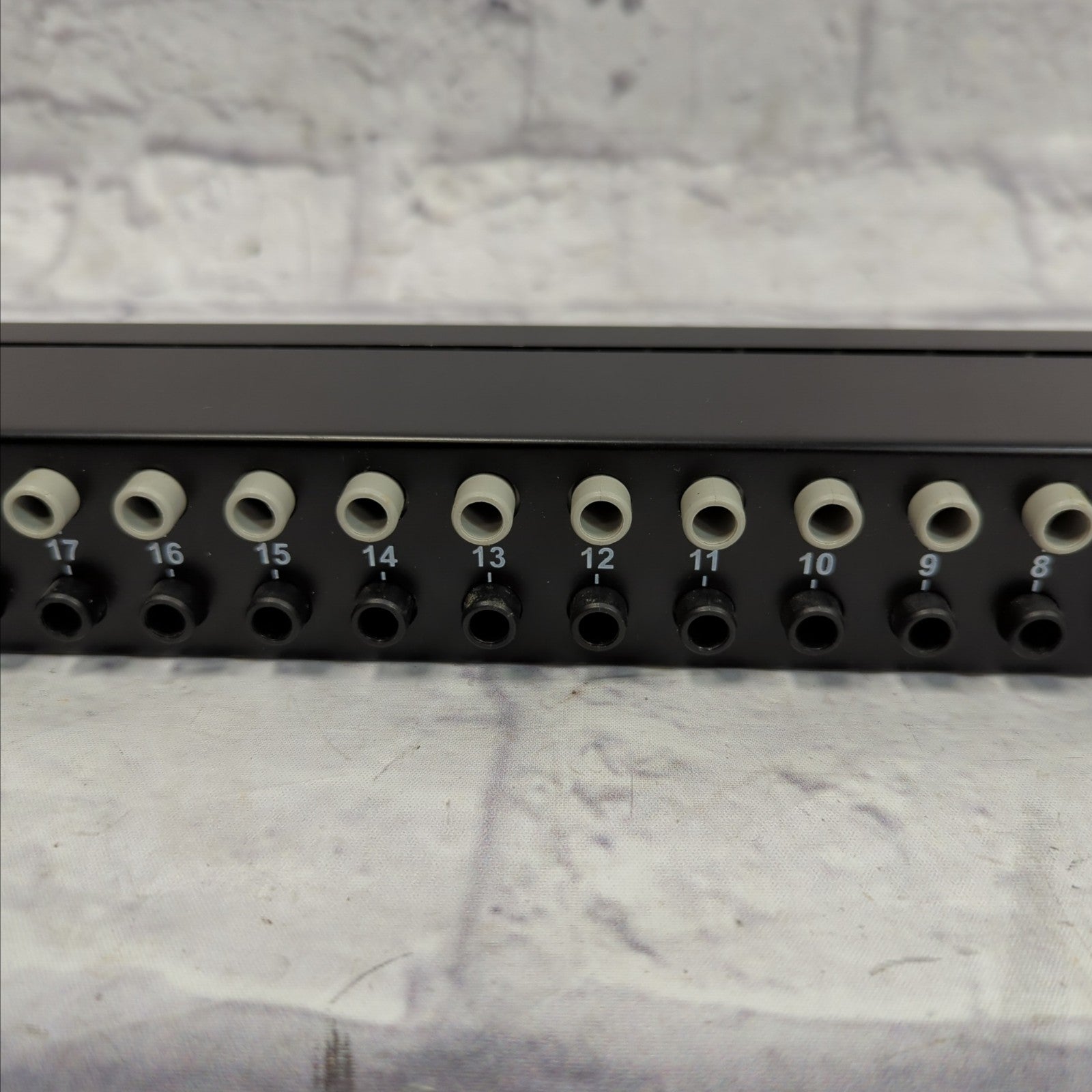 Long Patchbay Rack Neutrik Patch Bay Rack Patchbay - Evolution Music