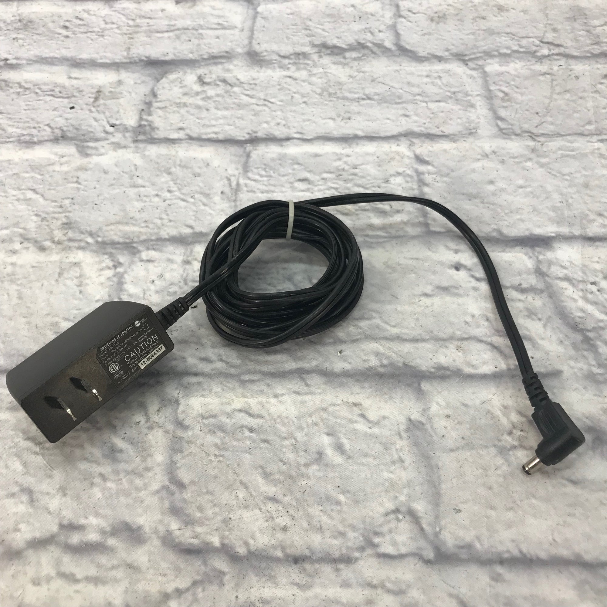 LiveWire Power PH1700 9v Power Adapter