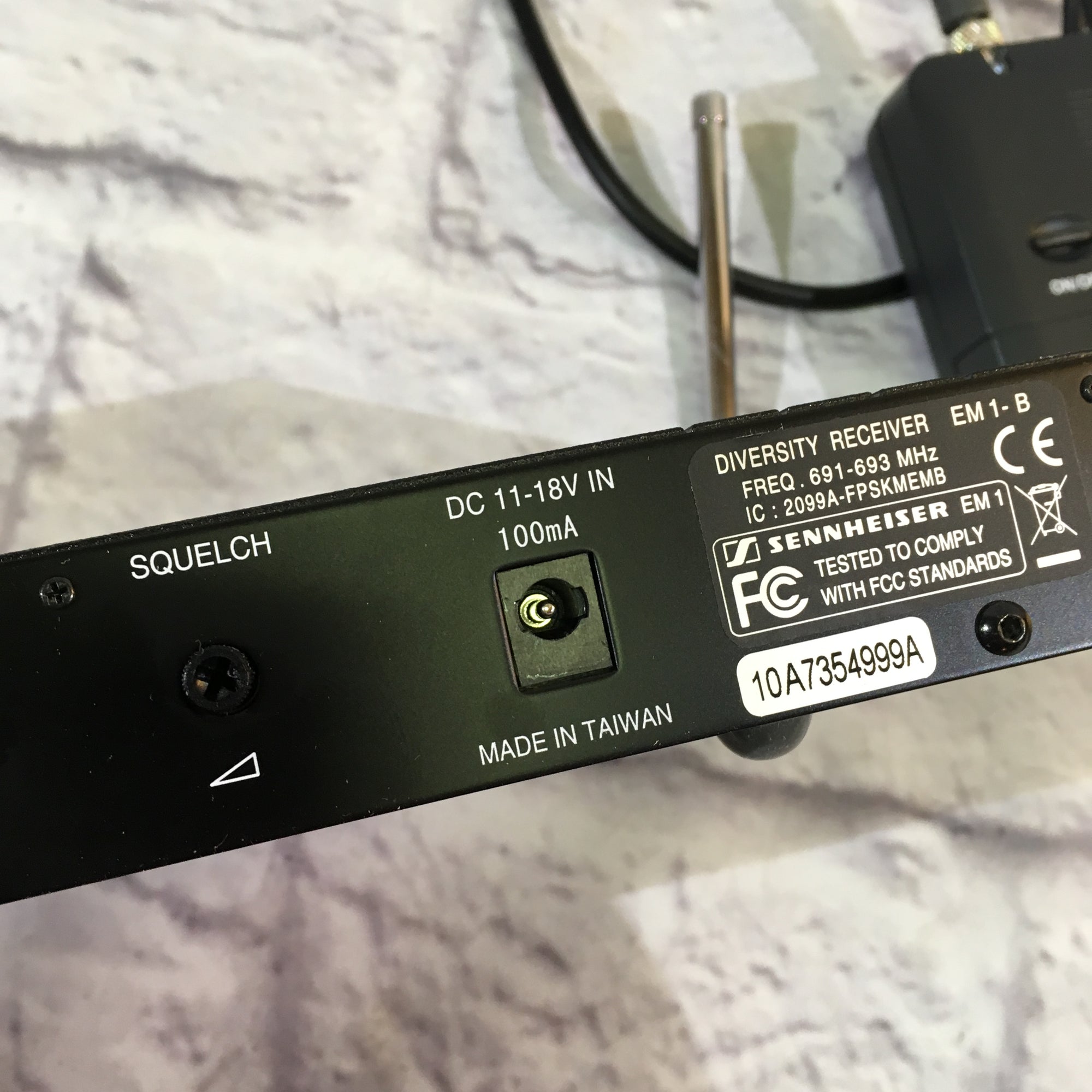Sennheiser Freeport Wireless Guitar System w/ pwr supply